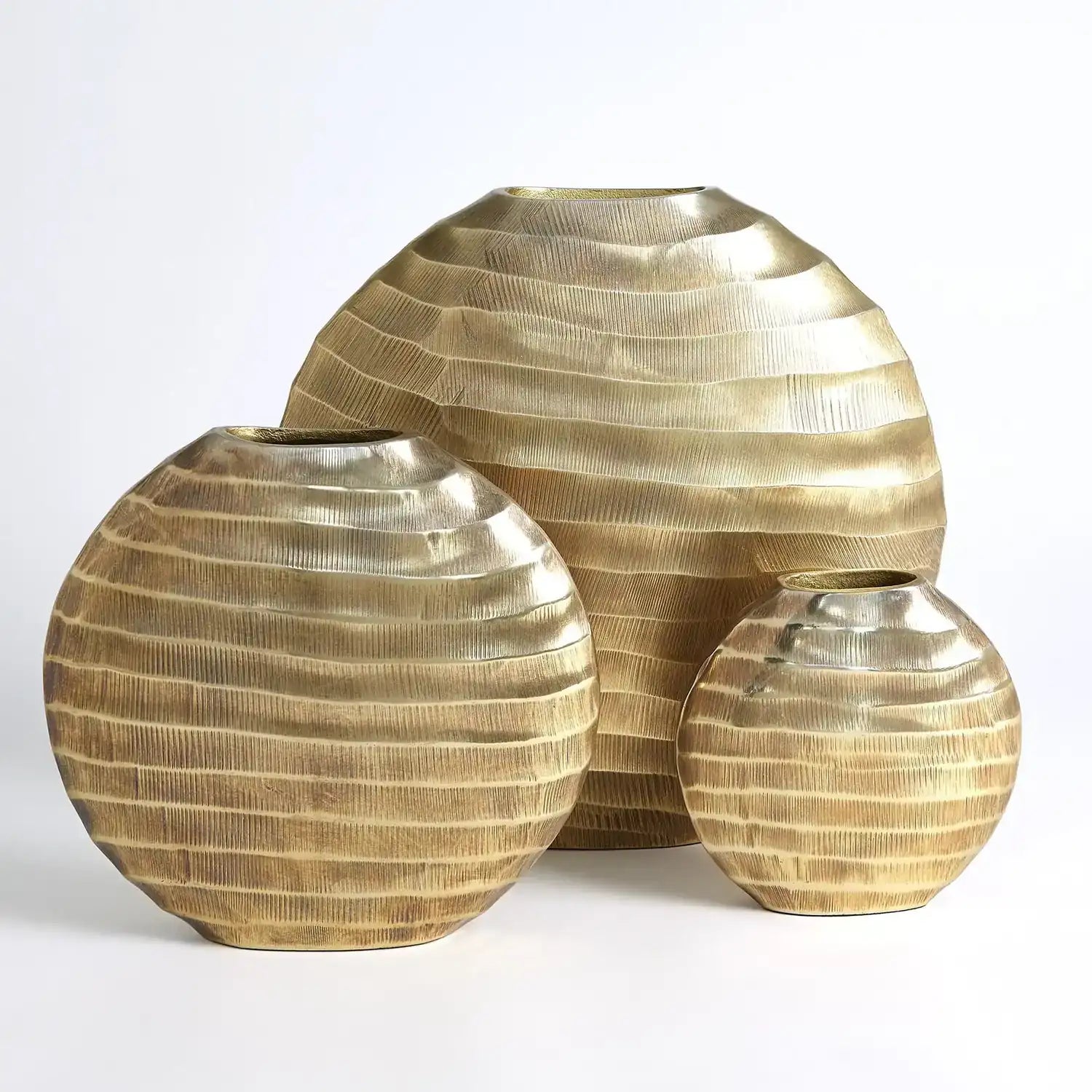 GLOBAL VIEWS CHASED OVAL VASE - Decorative Accents