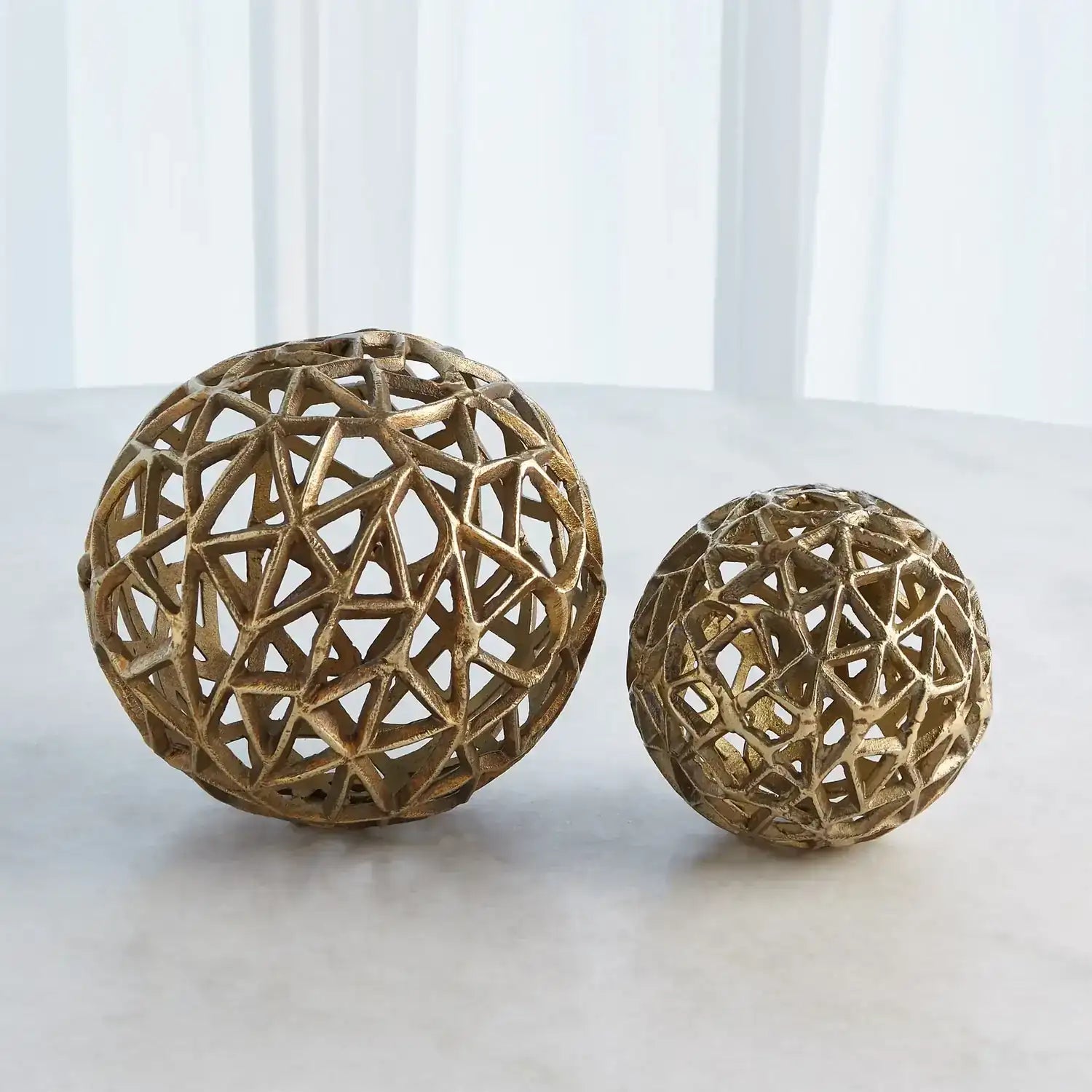 GLOBAL VIEWS JALI BALL - Decorative Accents