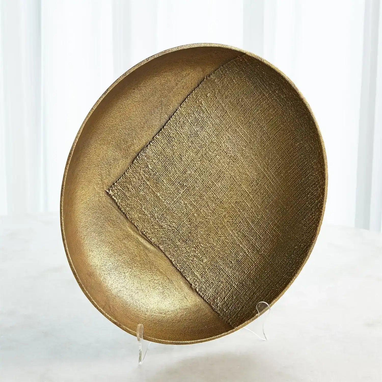 GLOBAL VIEWS LINEN ROUND TRAY - Decorative Accents
