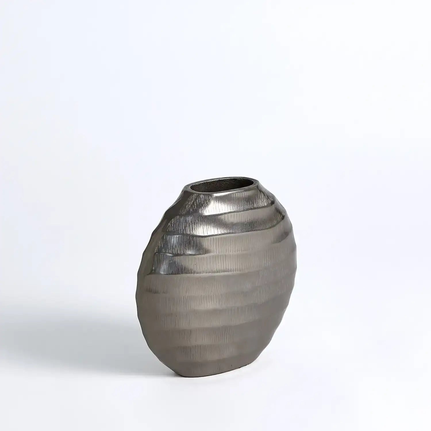GLOBAL VIEWS CHASED OVAL VASE - Decorative Accents