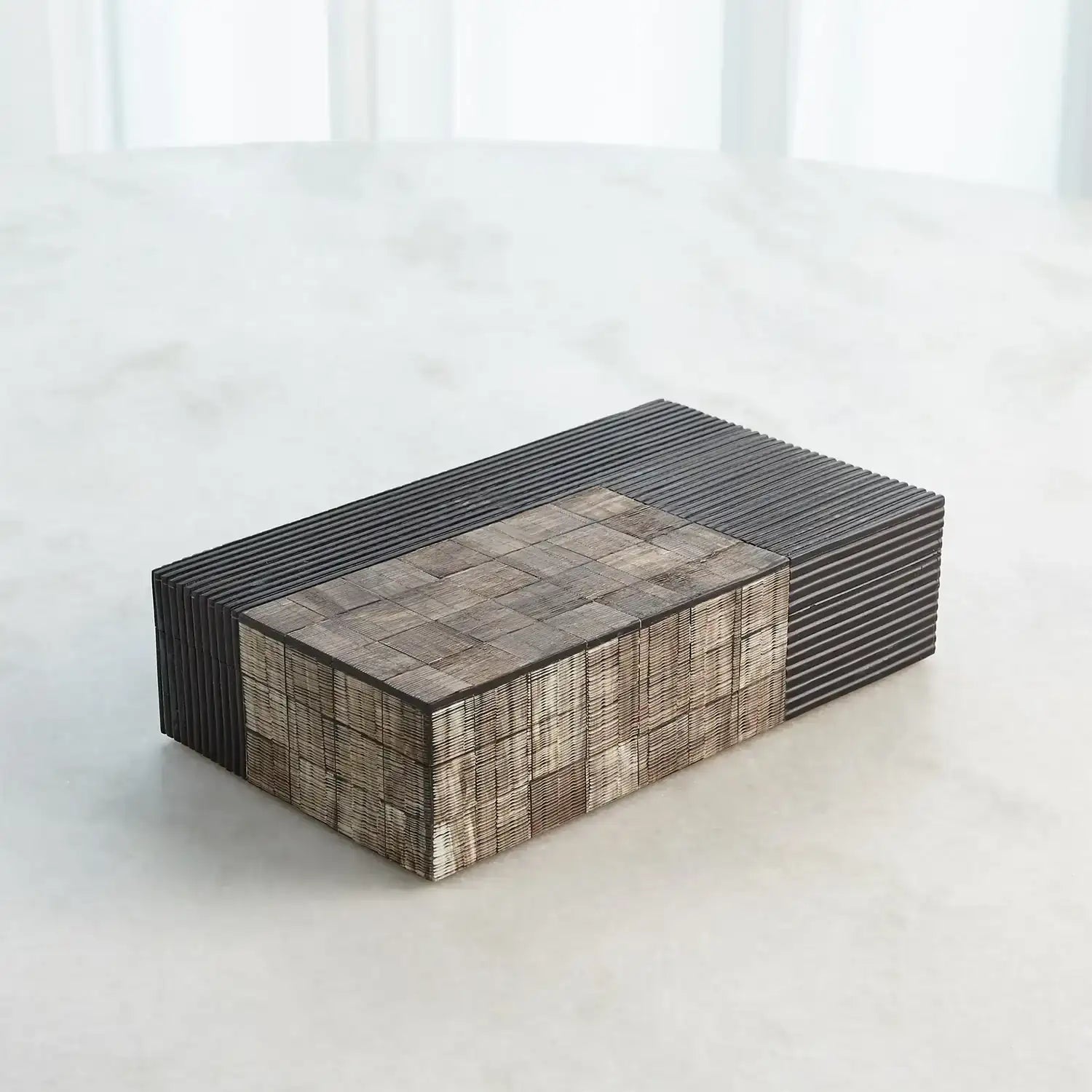 GLOBAL VIEWS GILLES RIBBED HORN/RESIN BOX - Decorative Accents
