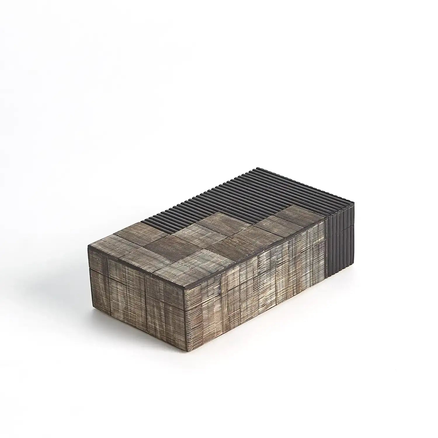 GLOBAL VIEWS GILLES RIBBED HORN/RESIN BOX - Decorative Accents
