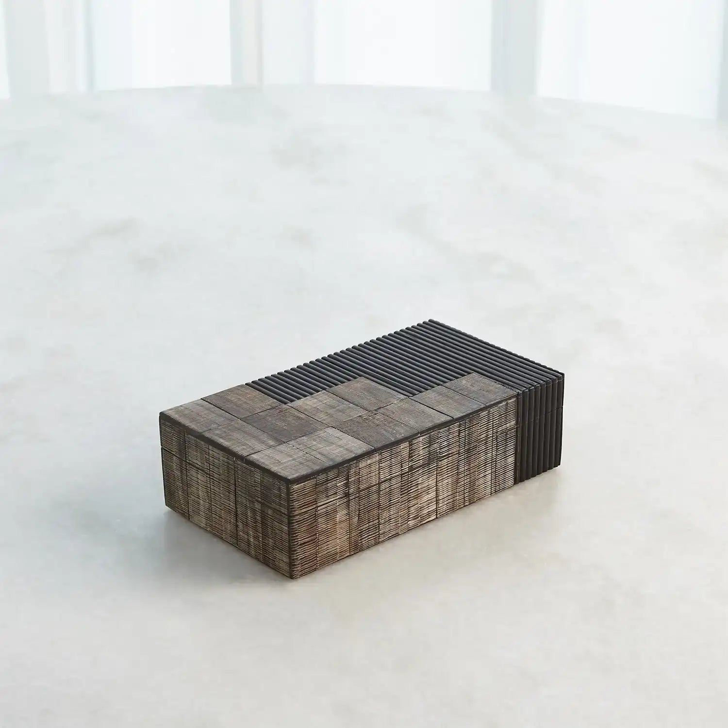 GLOBAL VIEWS GILLES RIBBED HORN/RESIN BOX - Decorative Accents