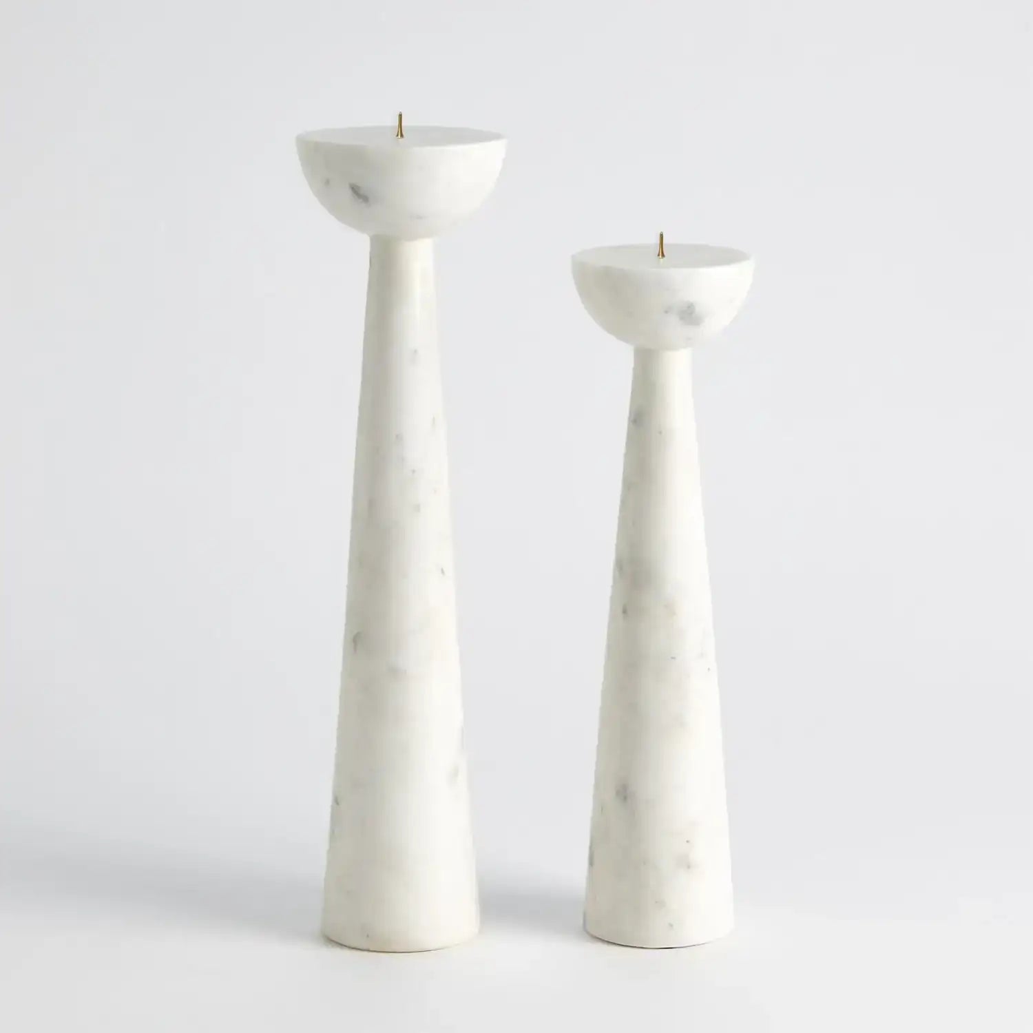 GLOBAL VIEWS ROUND TOP CANDLE STAND - Decorative Accents