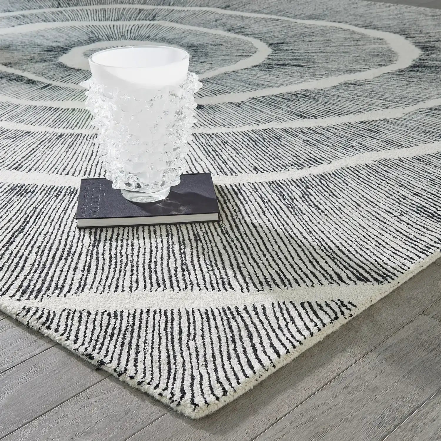 GLOBAL VIEWS BURST RUG - Rugs