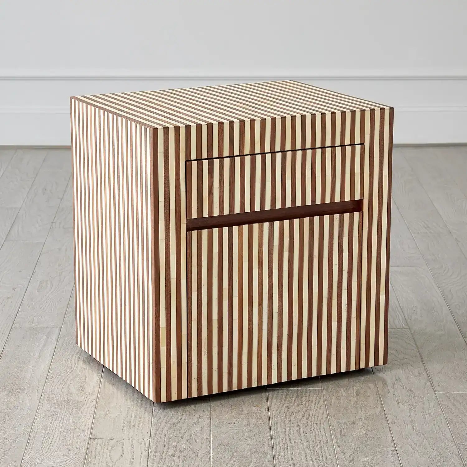 GLOBAL VIEWS SIENNA FILING CABINET - Decorative Accents