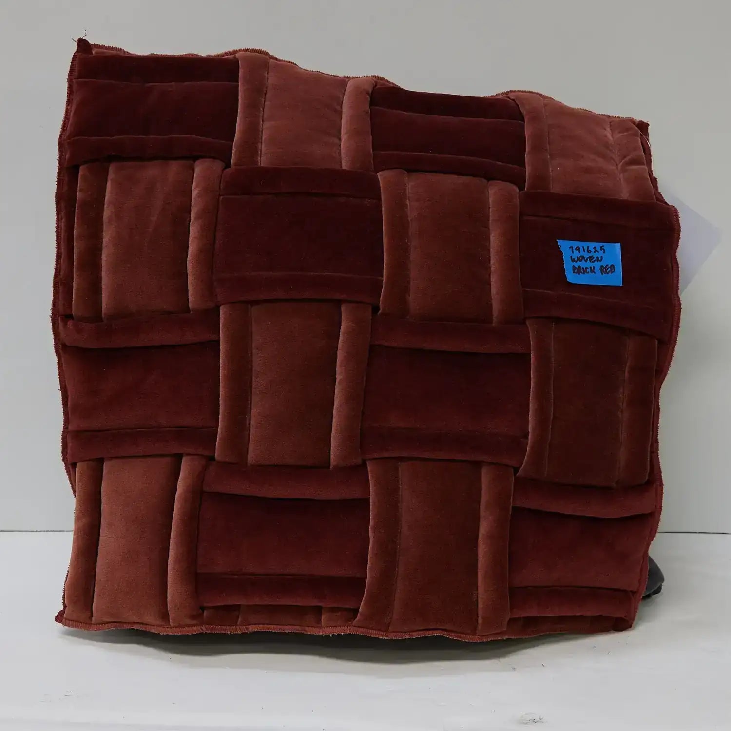 GLOBAL VIEWS WOVEN PILLOW - Decorative Accents