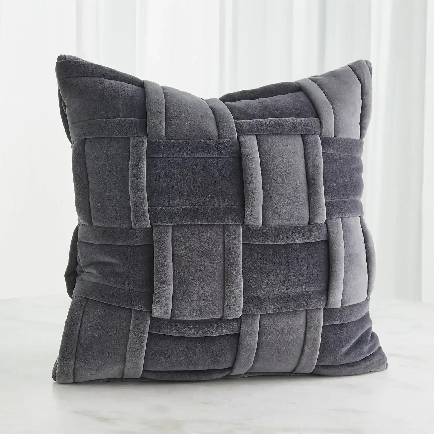 GLOBAL VIEWS WOVEN PILLOW - Decorative Accents