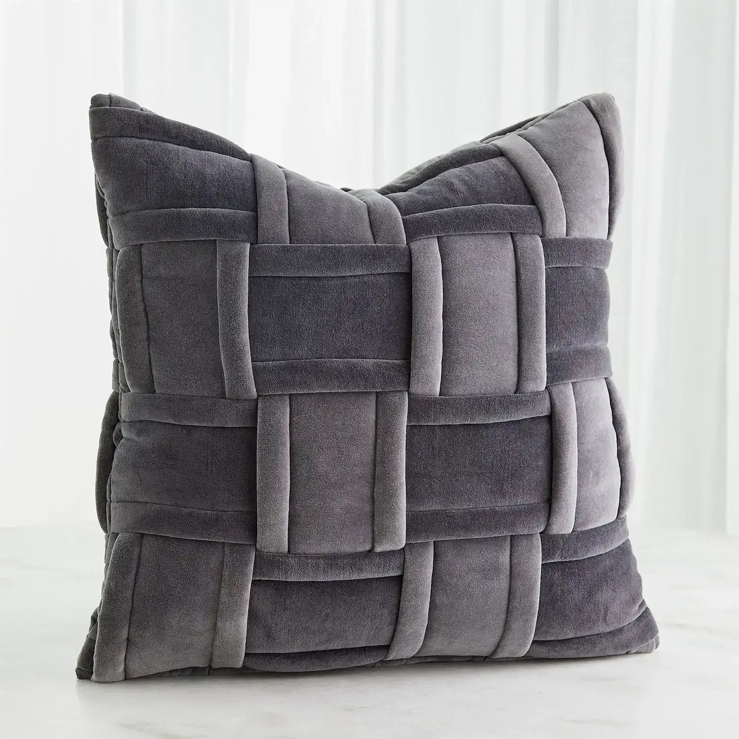 GLOBAL VIEWS WOVEN PILLOW - Decorative Accents