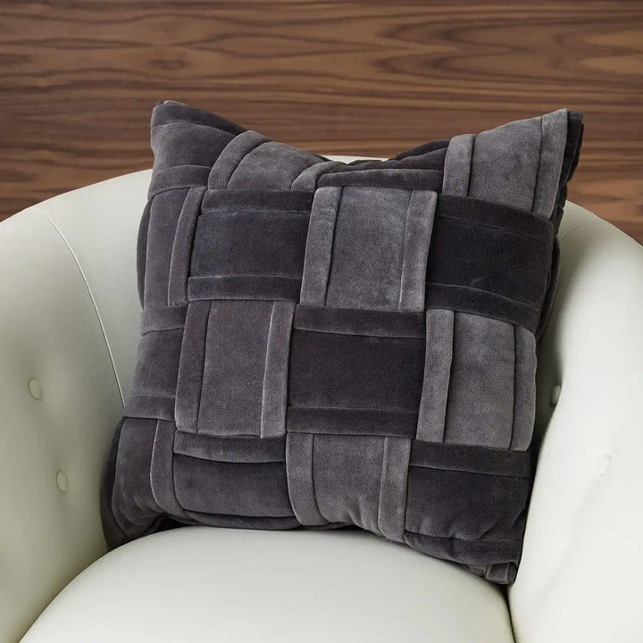 GLOBAL VIEWS WOVEN PILLOW - Decorative Accents