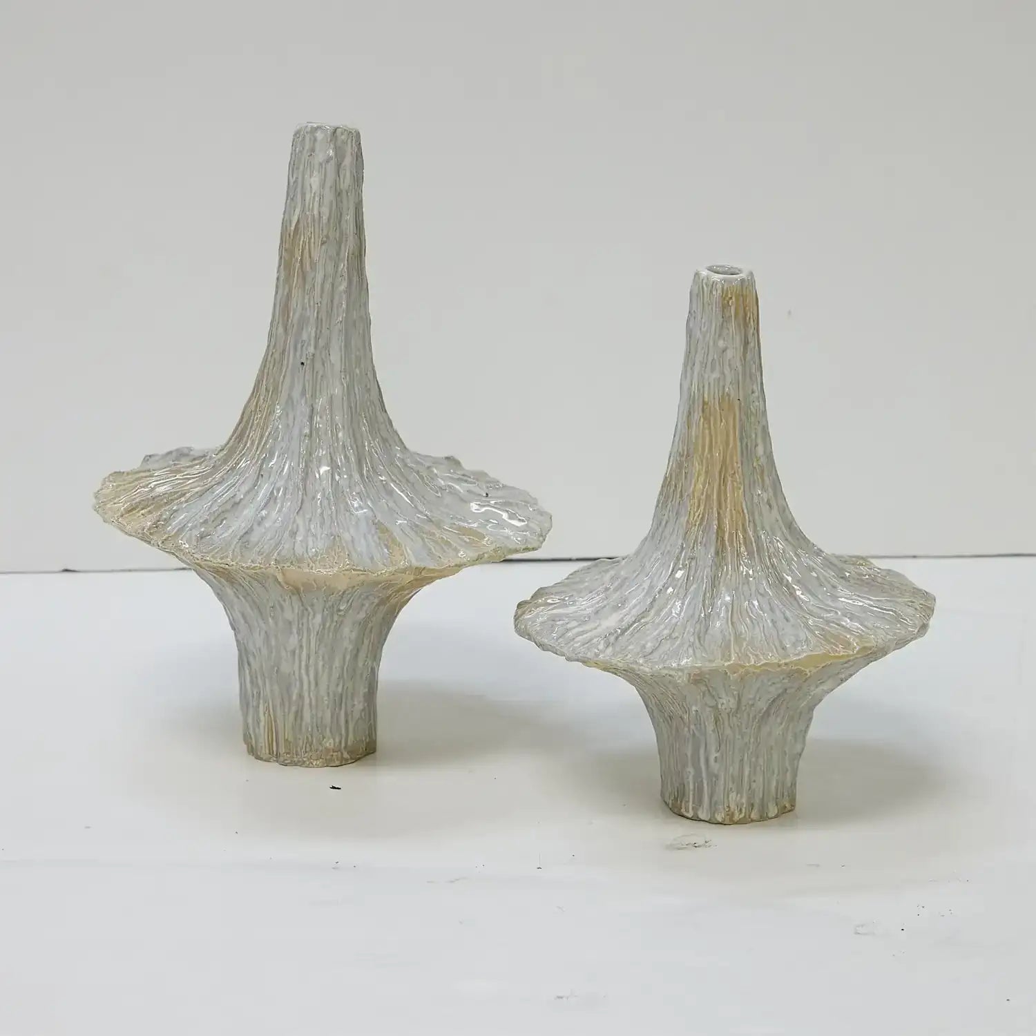 GLOBAL VIEWS GAMMA BOTTLE - Decorative Accents