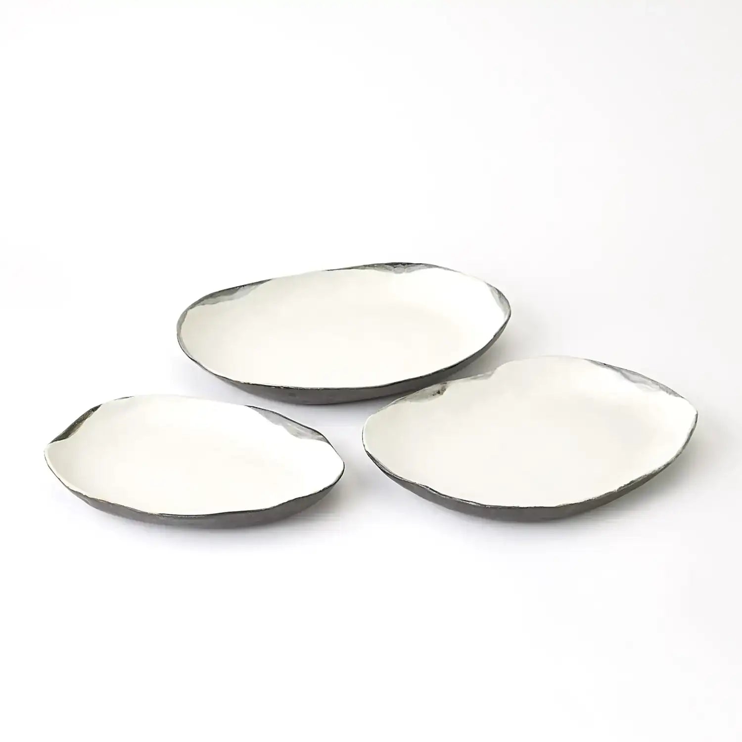 GLOBAL VIEWS RUMBLE PLATTER - Decorative Accents