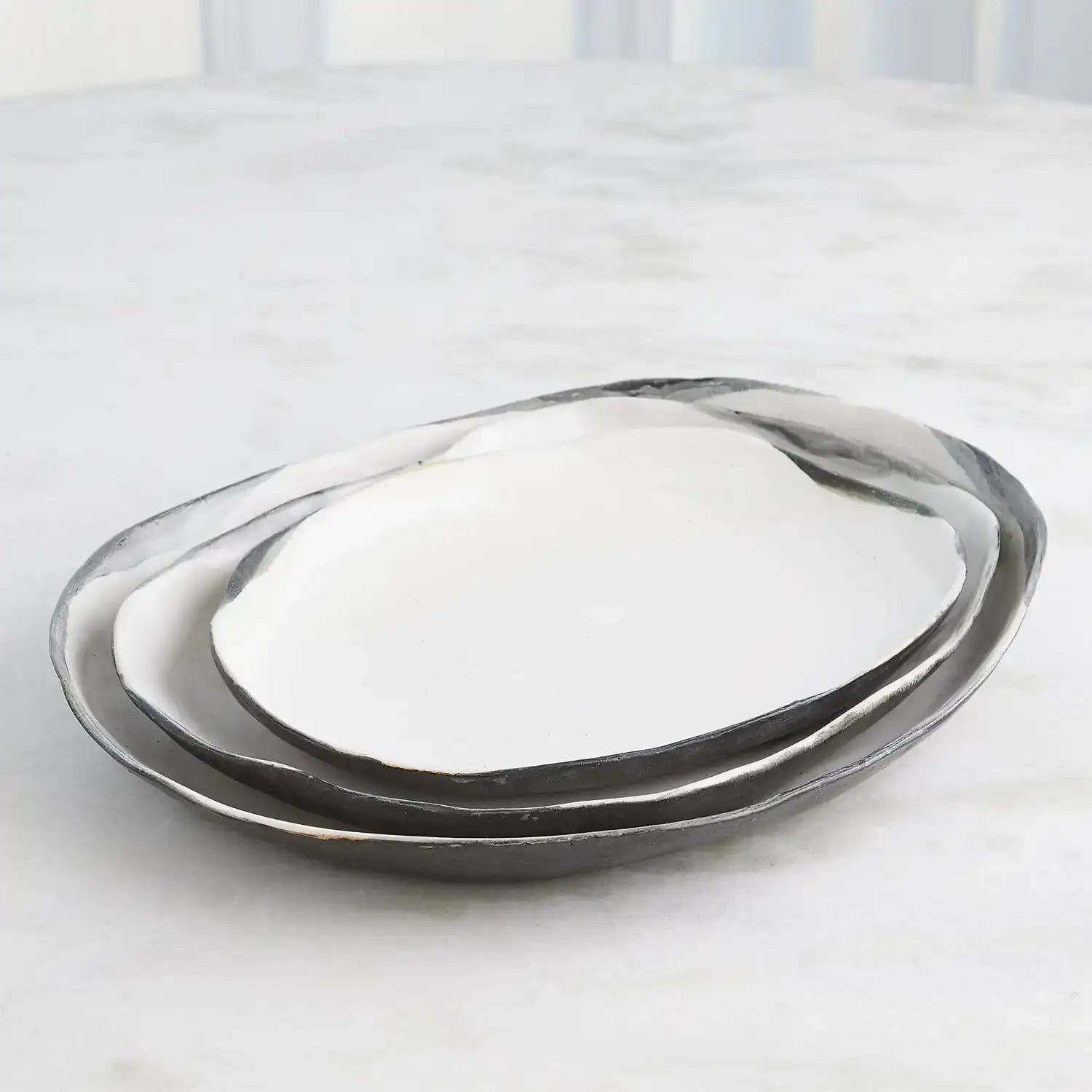 GLOBAL VIEWS RUMBLE PLATTER - Decorative Accents