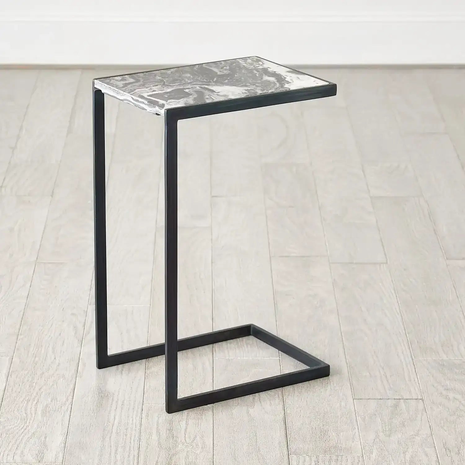 GLOBAL VIEWS NUDGE NESTING TABLE - Side