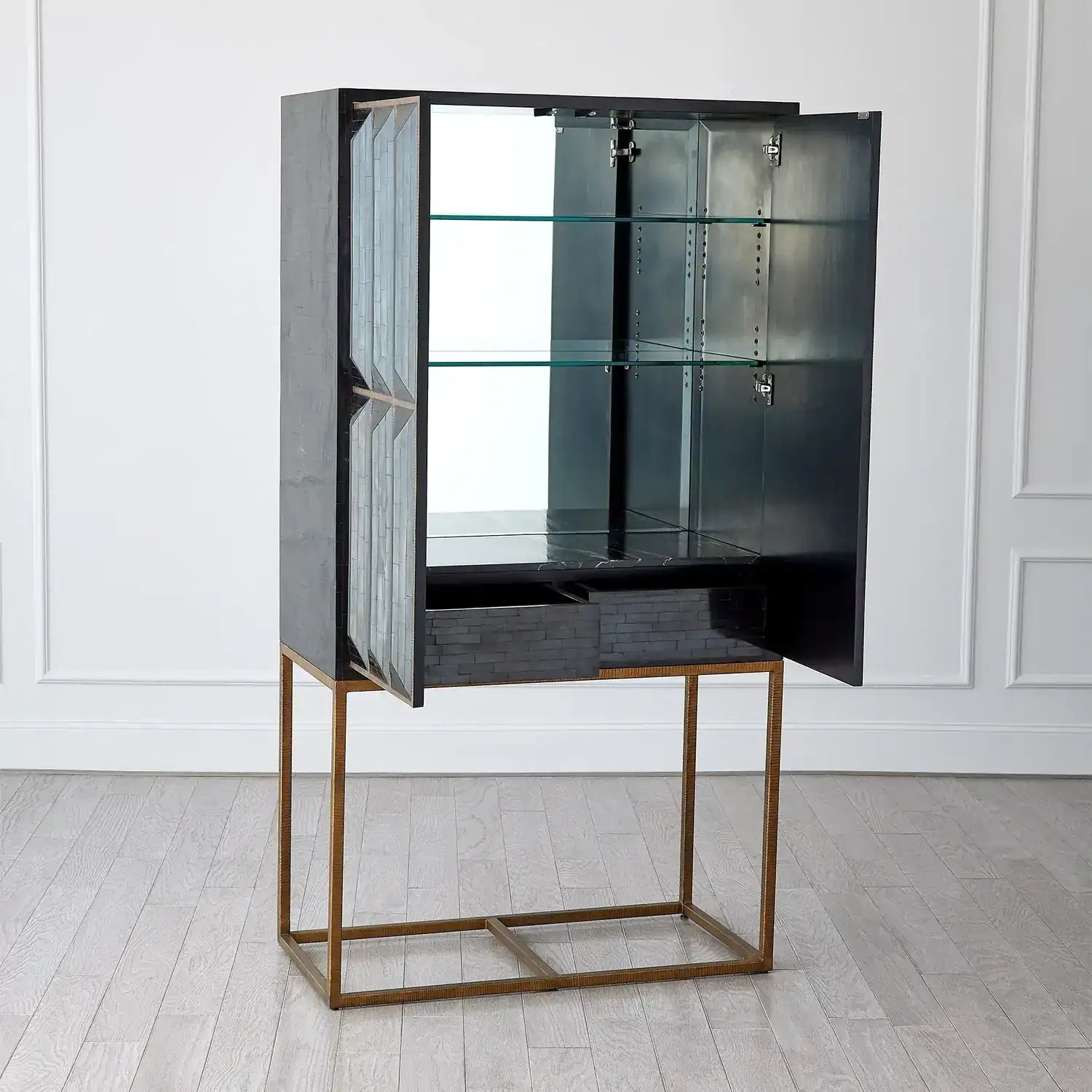 GLOBAL VIEWS HORN INLAY BAR CABINET - Cabinets & Bar