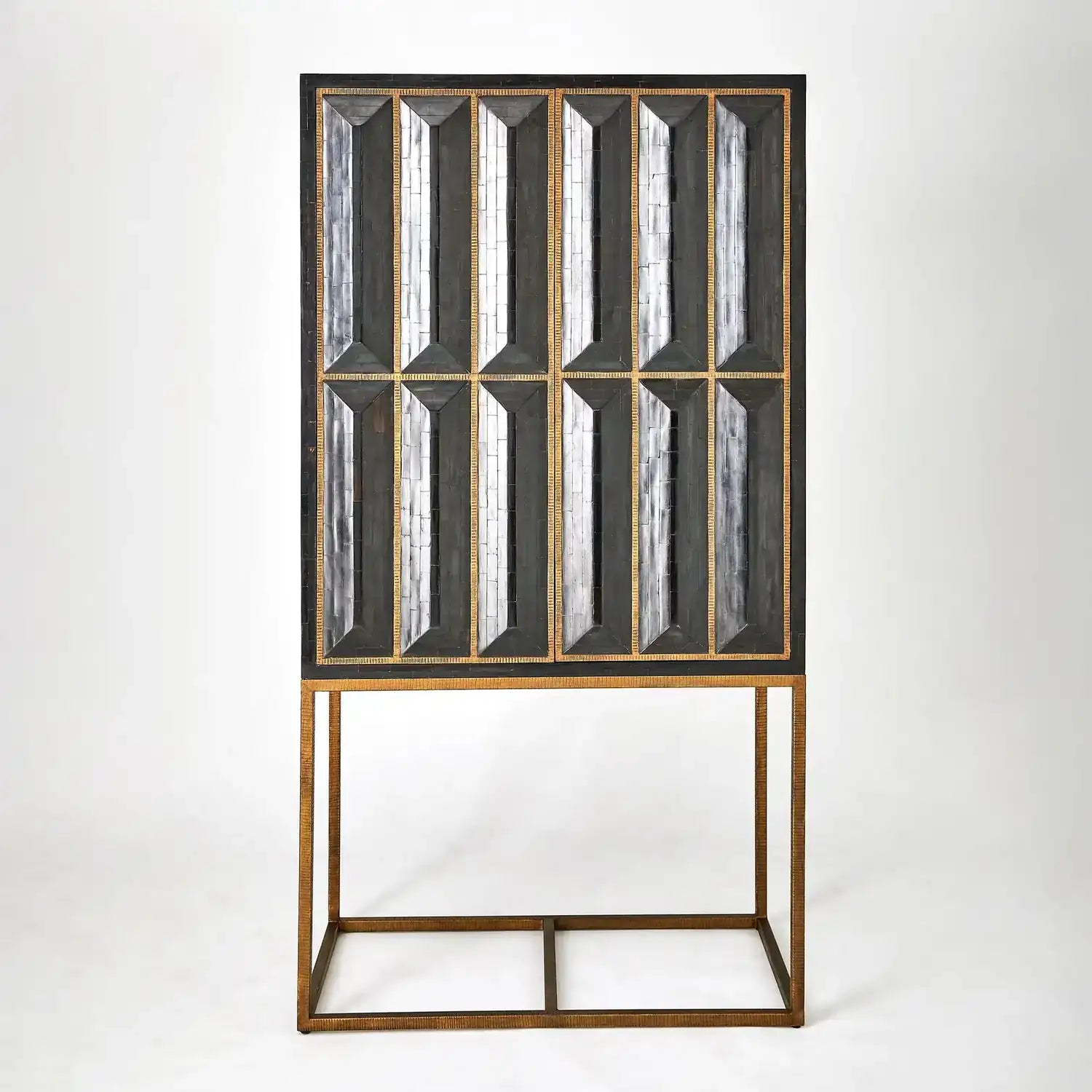 GLOBAL VIEWS HORN INLAY BAR CABINET - Cabinets & Bar