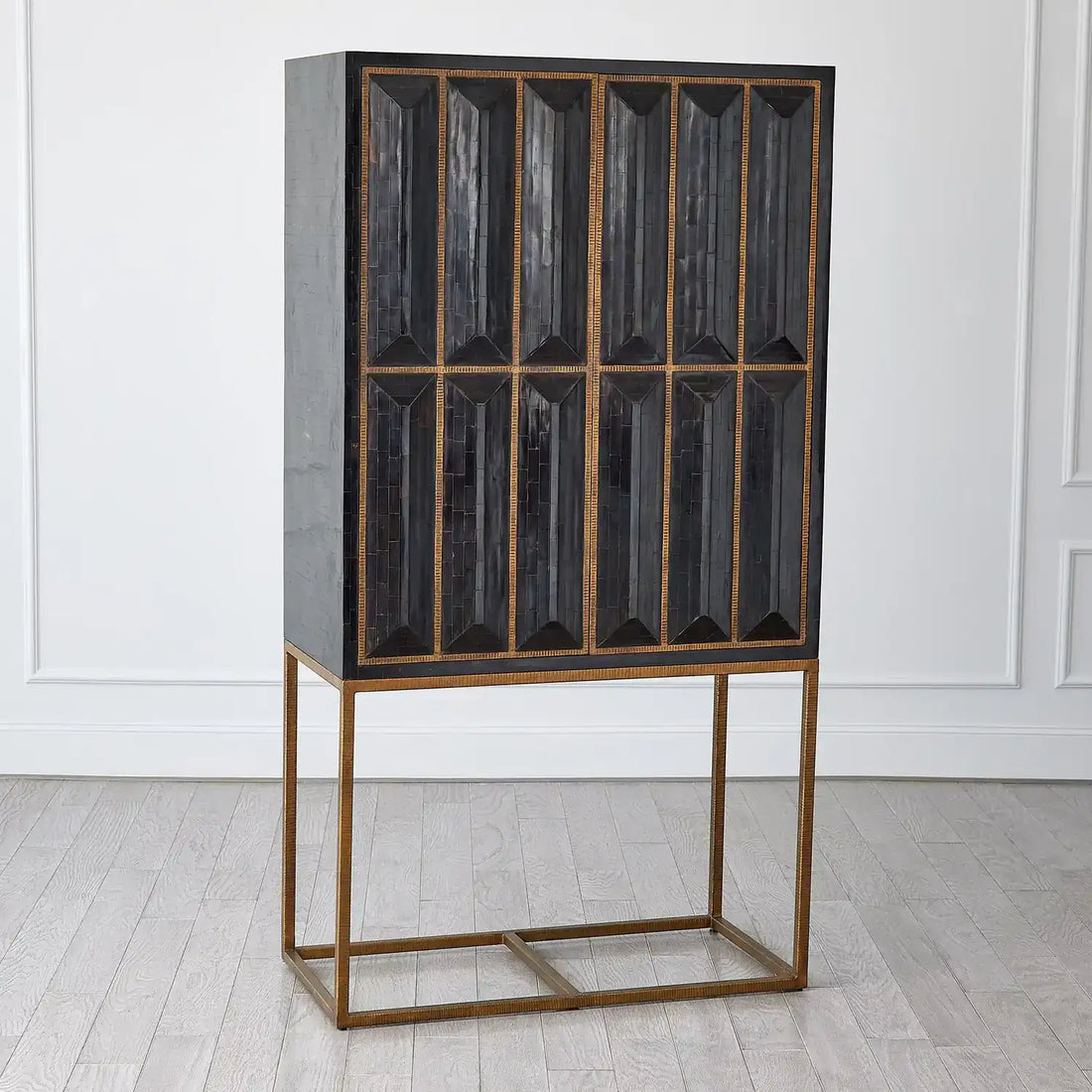 GLOBAL VIEWS HORN INLAY BAR CABINET - Cabinets & Bar