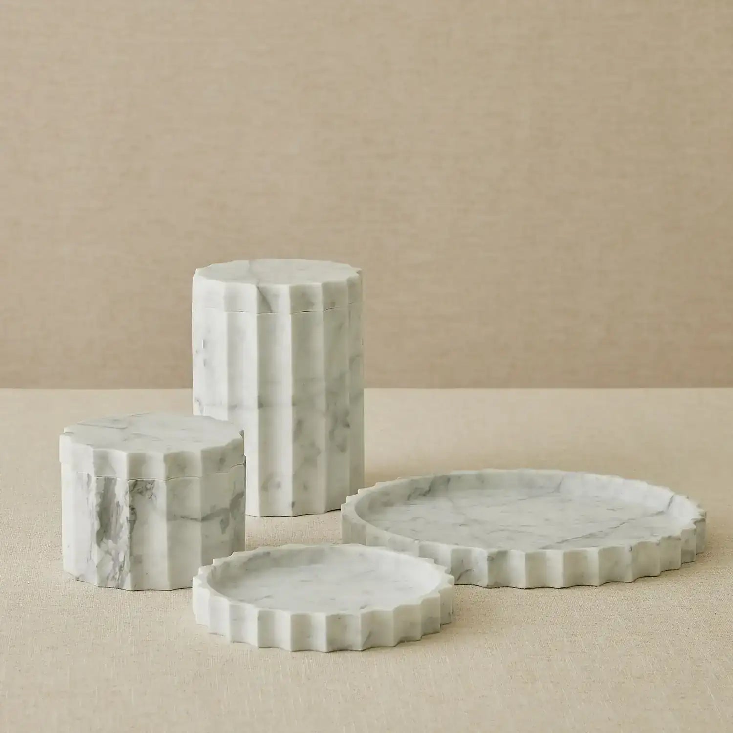 GLOBAL VIEWS IONIC JAR - Decorative Accents