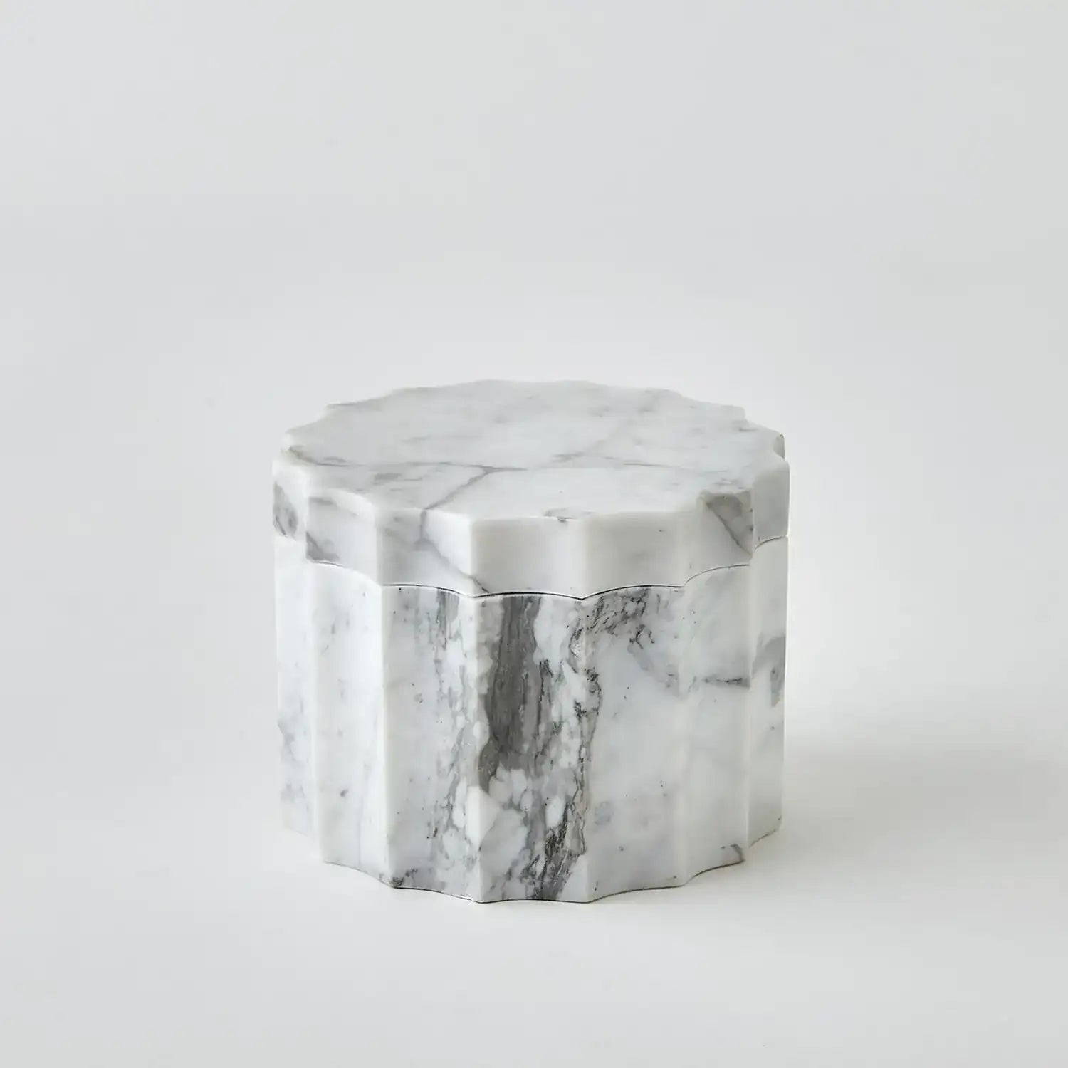 GLOBAL VIEWS IONIC JAR - Decorative Accents