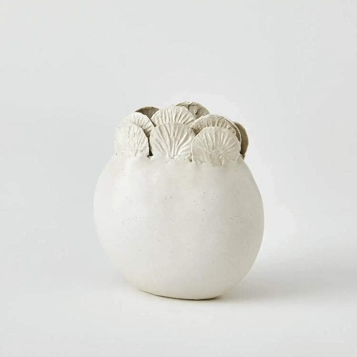 GLOBAL VIEWS SAND DOLLAR VASE - Decorative Accents