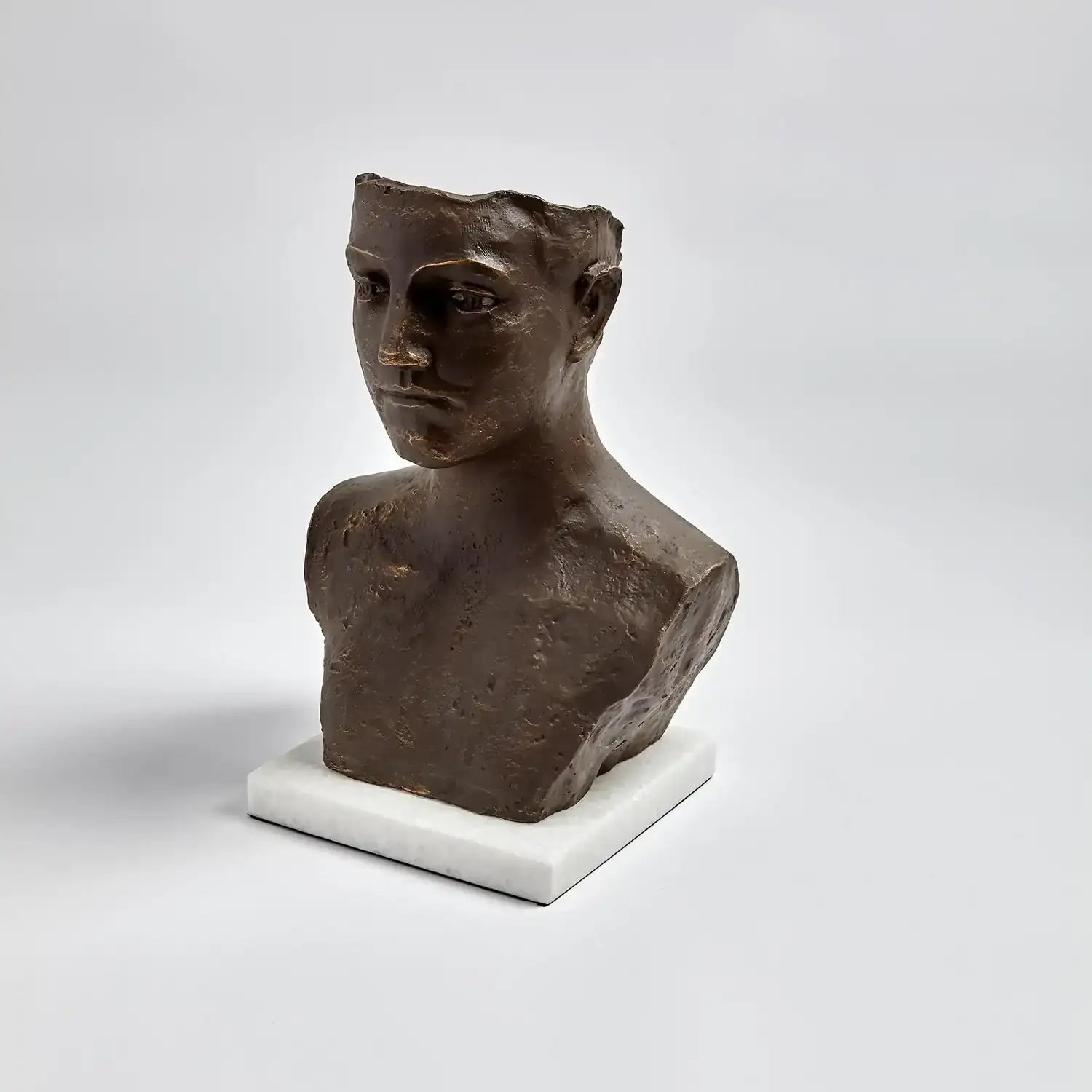 GLOBAL VIEWS HEAD SCULPTURE - Decorative Accents