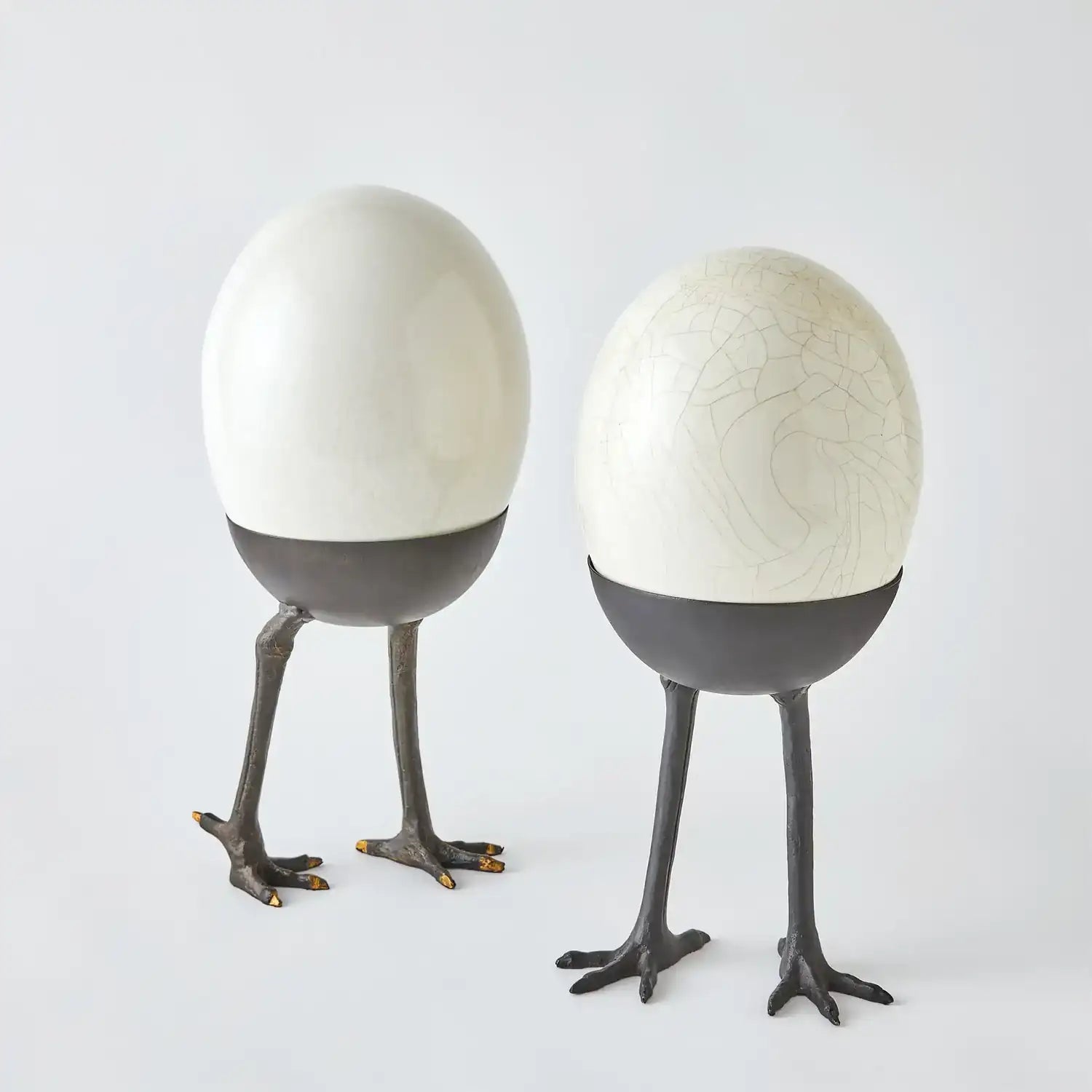 GLOBAL VIEWS OSTRICH EGG ON LEGS - Decorative Accents