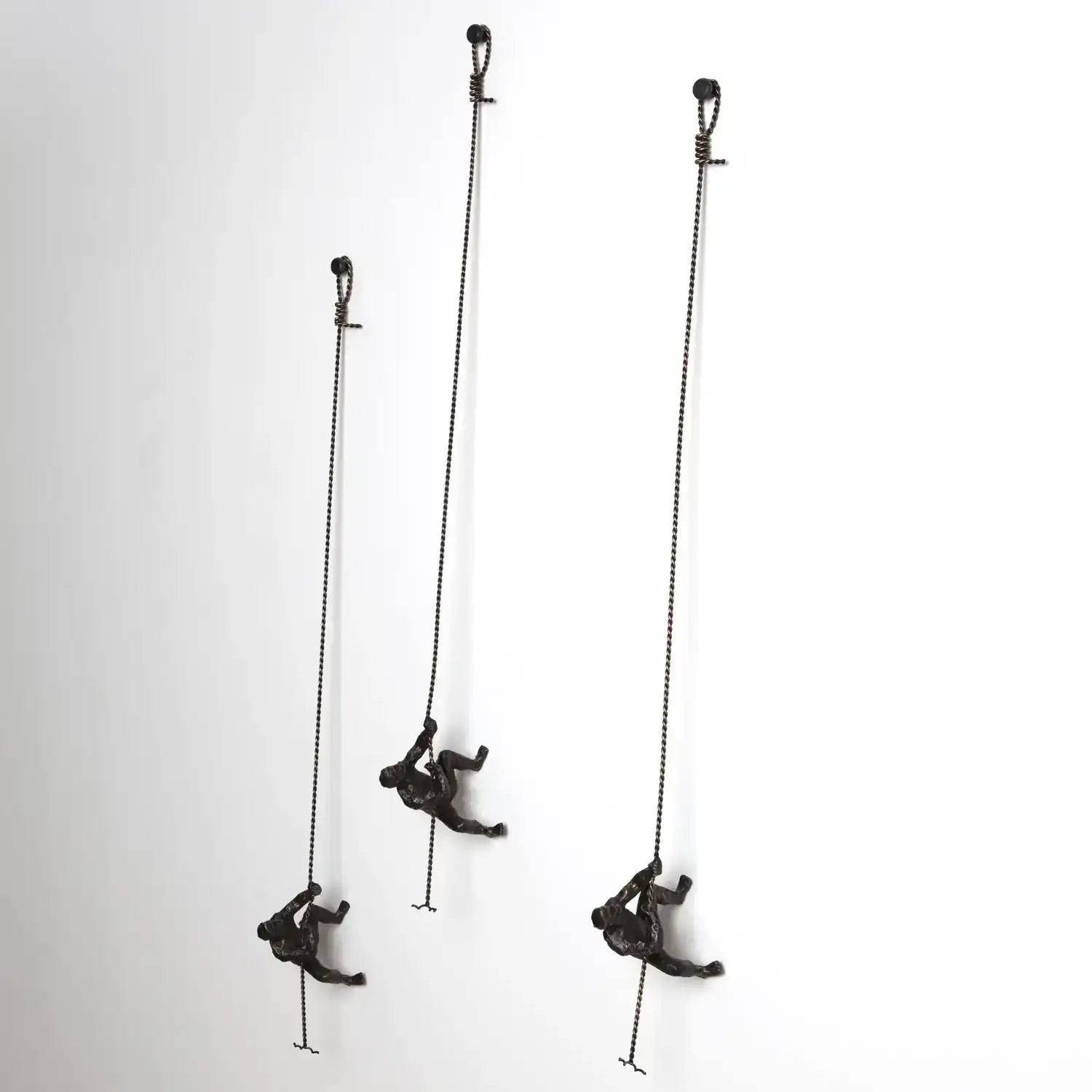 GLOBAL VIEWS CLIMBING MAN - Decorative Accents