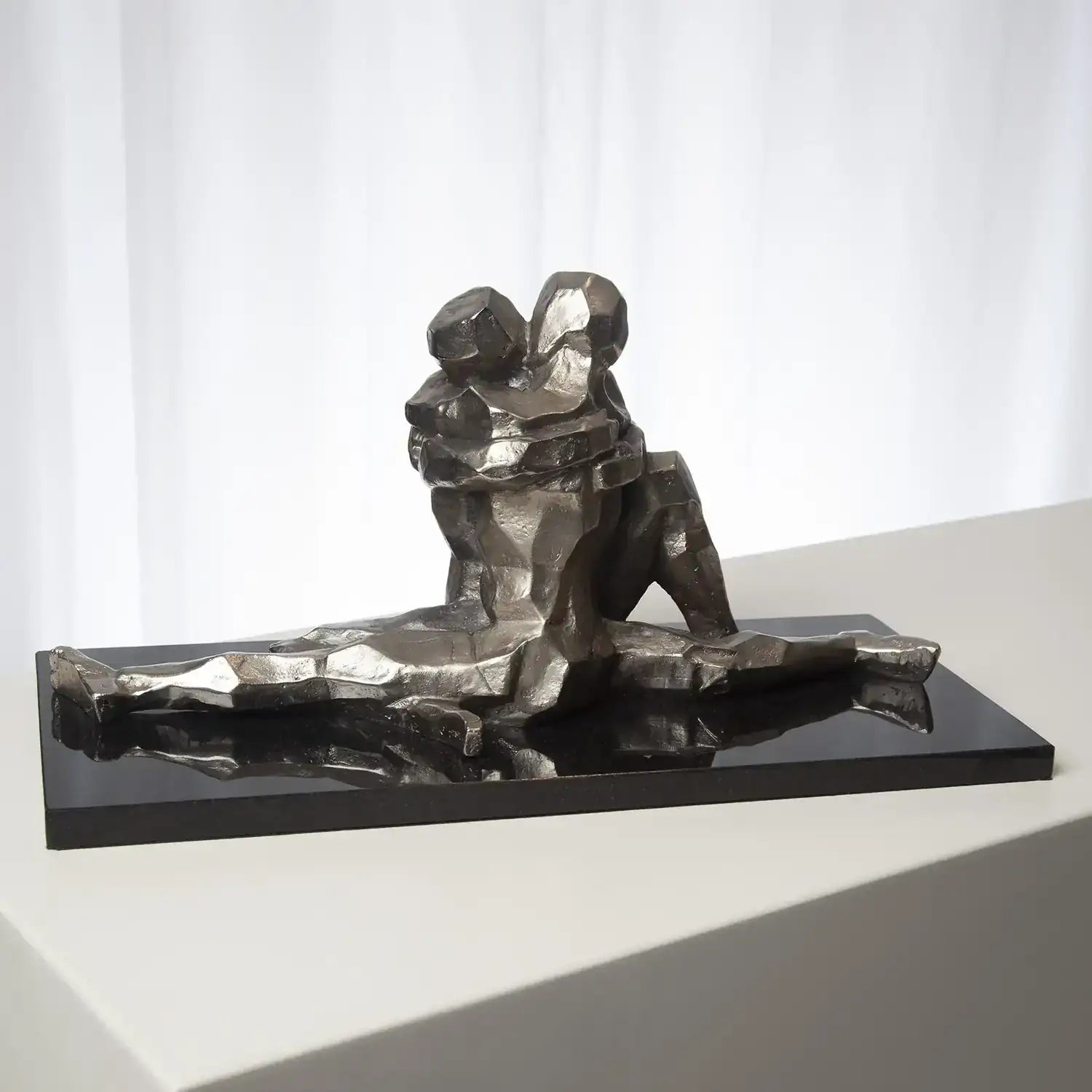 GLOBAL VIEWS GITTIN IT ON SCULPTURE - Decorative Accents