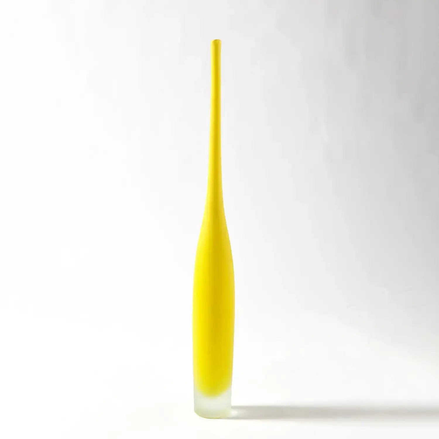 GLOBAL VIEWS SPIRE BOTTLE - Art
