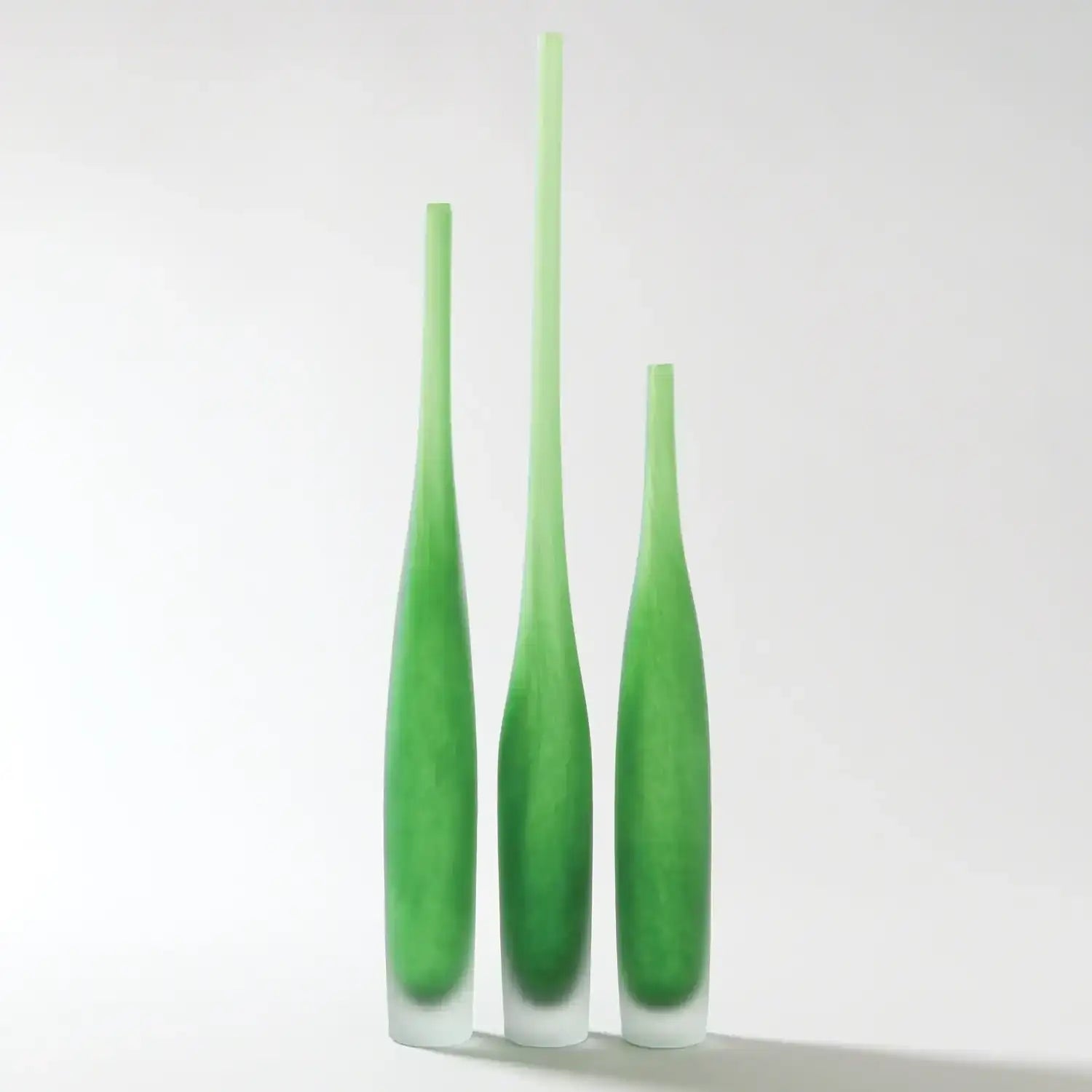GLOBAL VIEWS SPIRE BOTTLE - Art