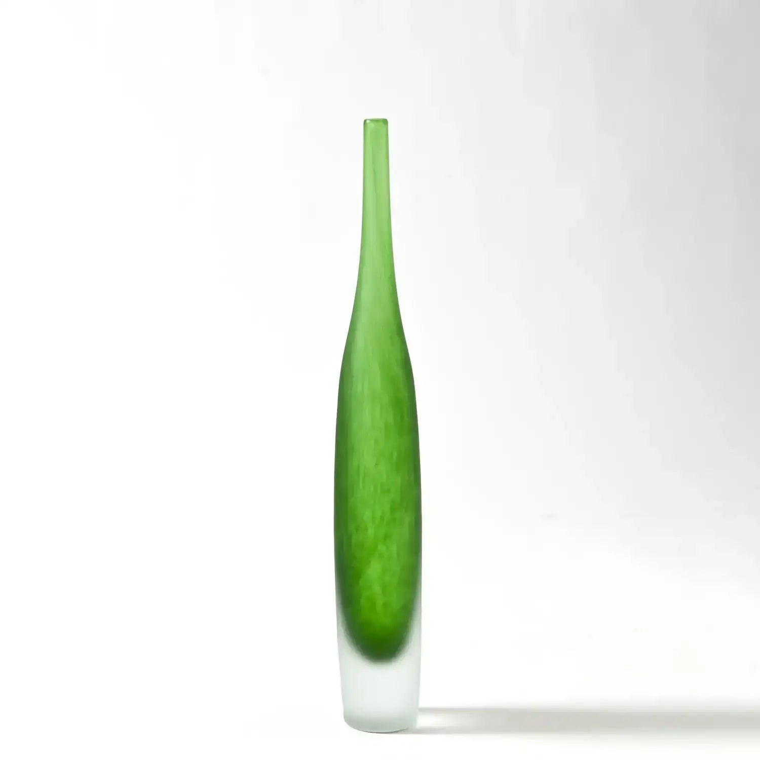 GLOBAL VIEWS SPIRE BOTTLE - Art