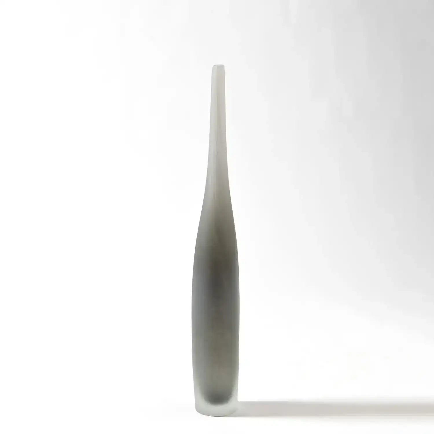 GLOBAL VIEWS SPIRE BOTTLE - Art