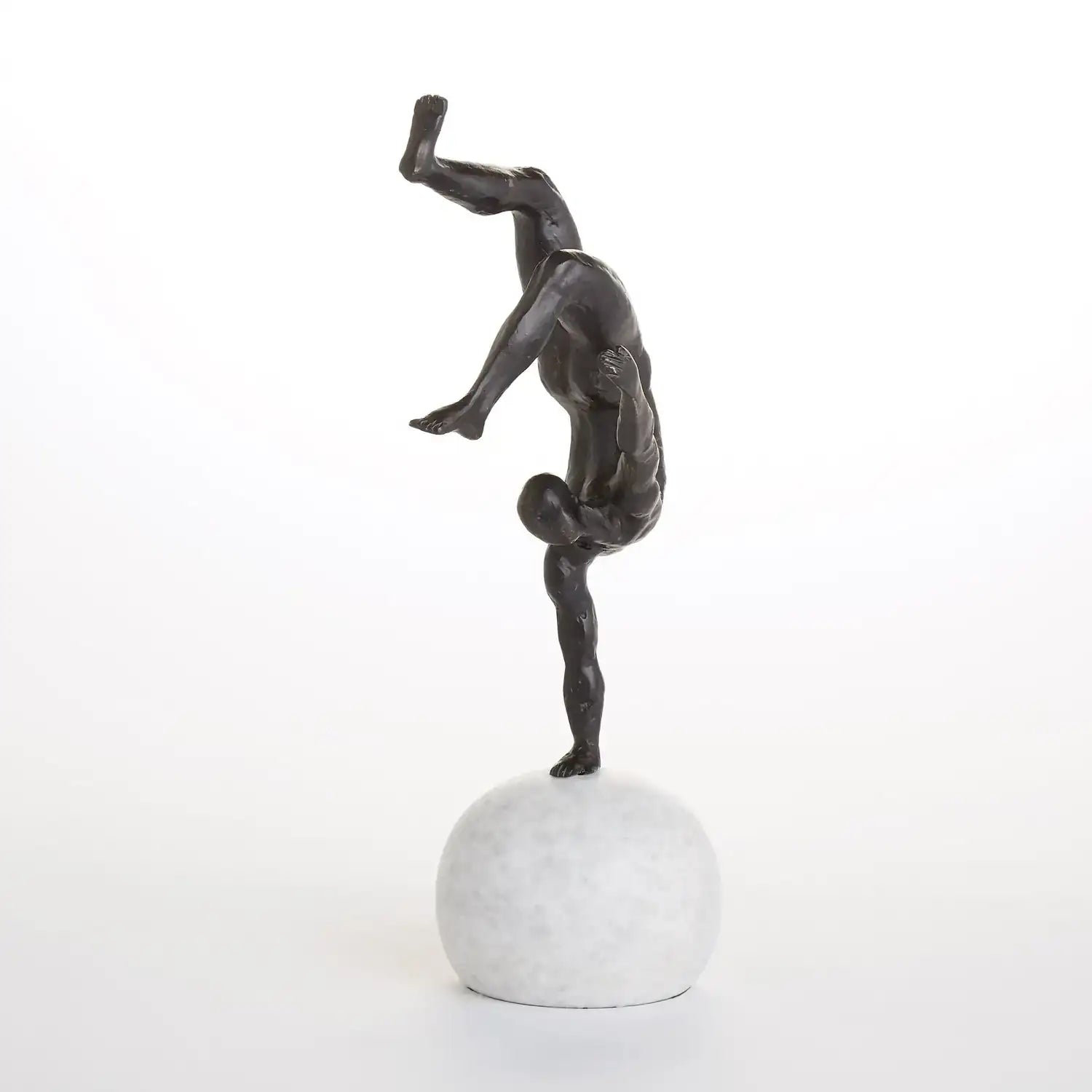 GLOBAL VIEWS ONE HAND BALANCING ACT - Decorative Accents