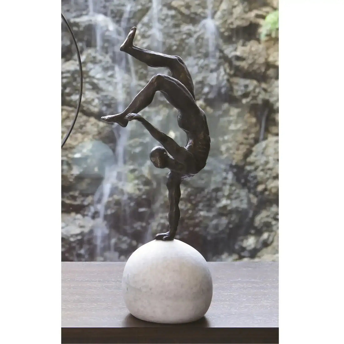 GLOBAL VIEWS ONE HAND BALANCING ACT - Decorative Accents