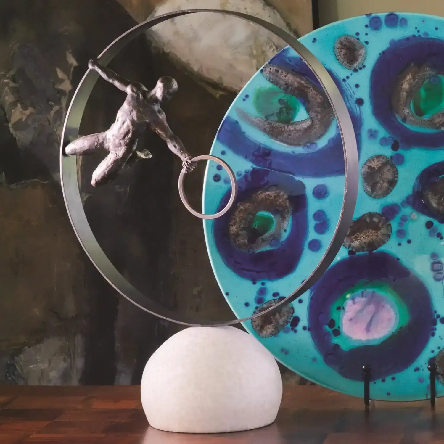 GLOBAL VIEWS CIRCLE IN CIRCLE MAN - Decorative Accents