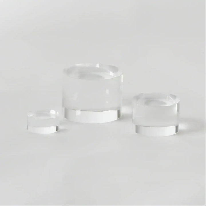 GLOBAL VIEWS CRYSTAL COLUMN RISER - Decorative Accents