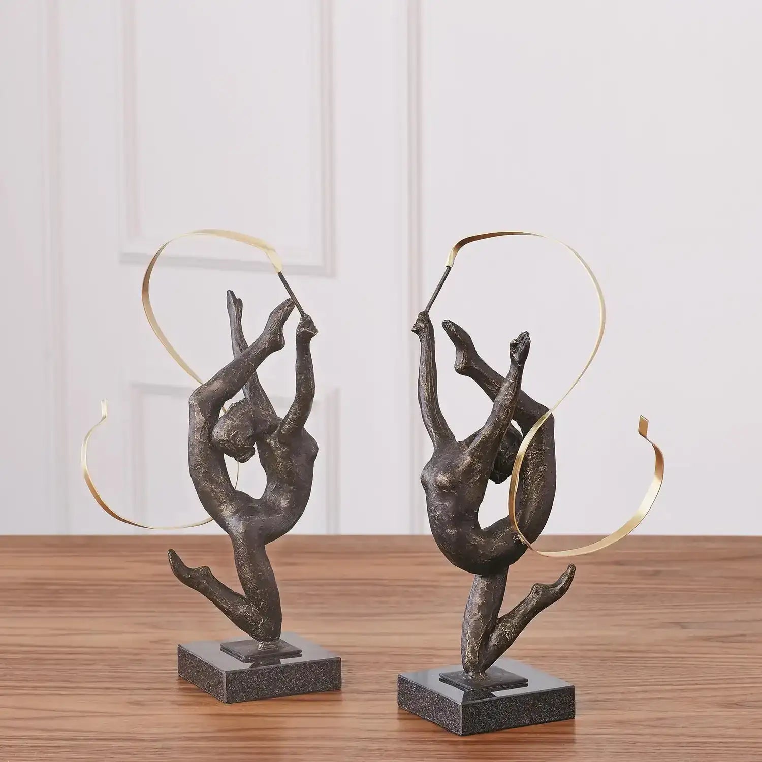 GLOBAL VIEWS RIBBON DANCER - Decorative Accents