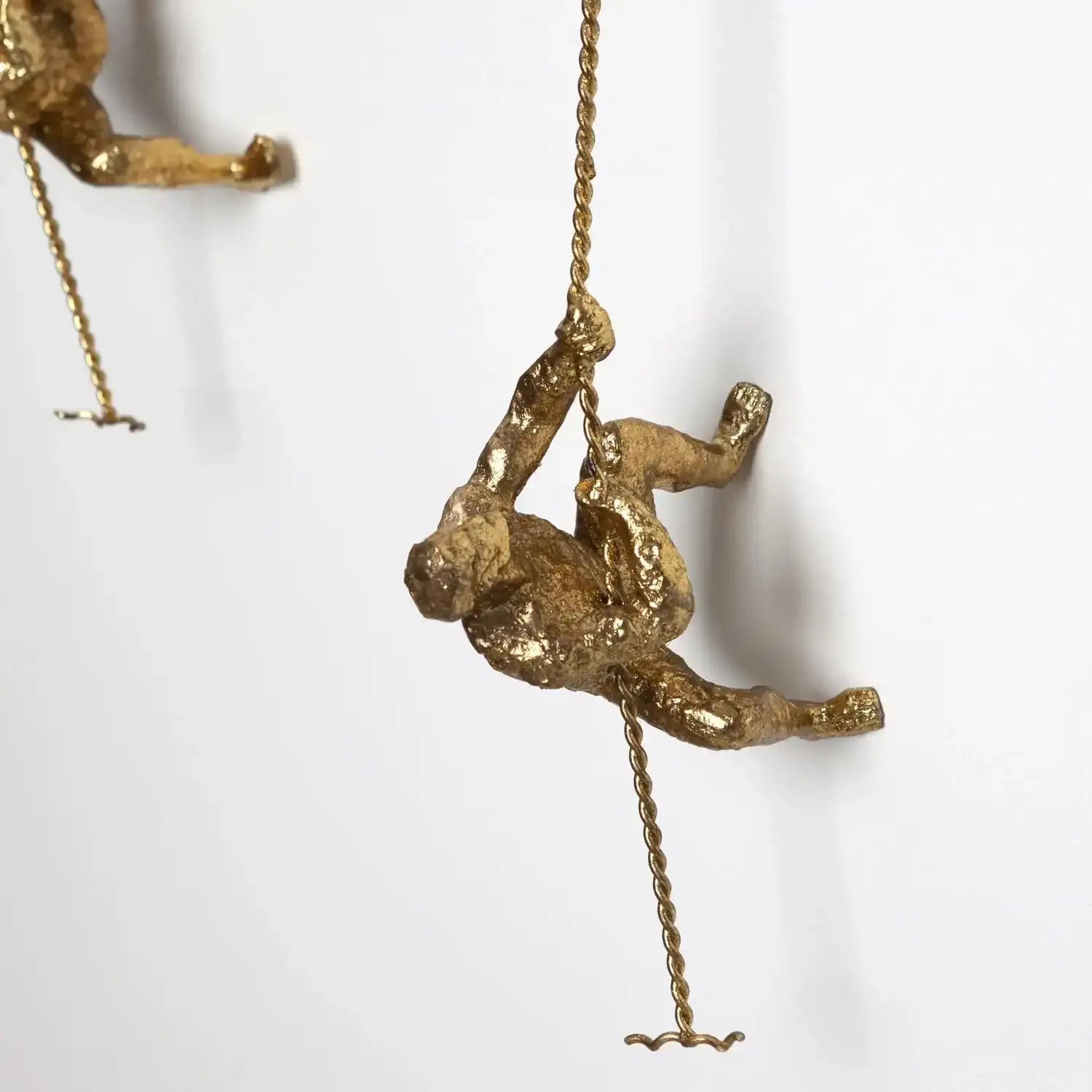 GLOBAL VIEWS CLIMBING MAN - Decorative Accents