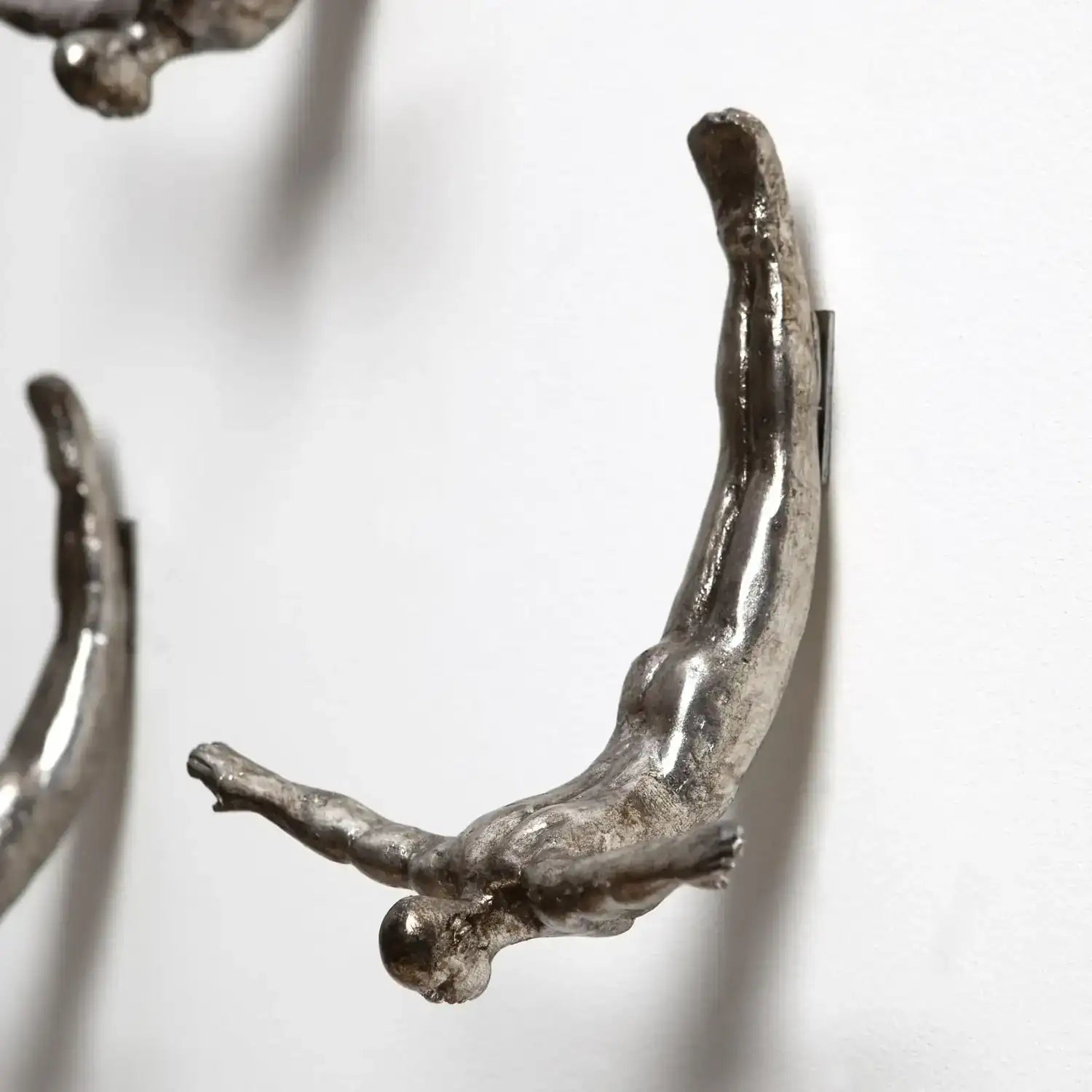 GLOBAL VIEWS WALL DIVER - Decorative Accents