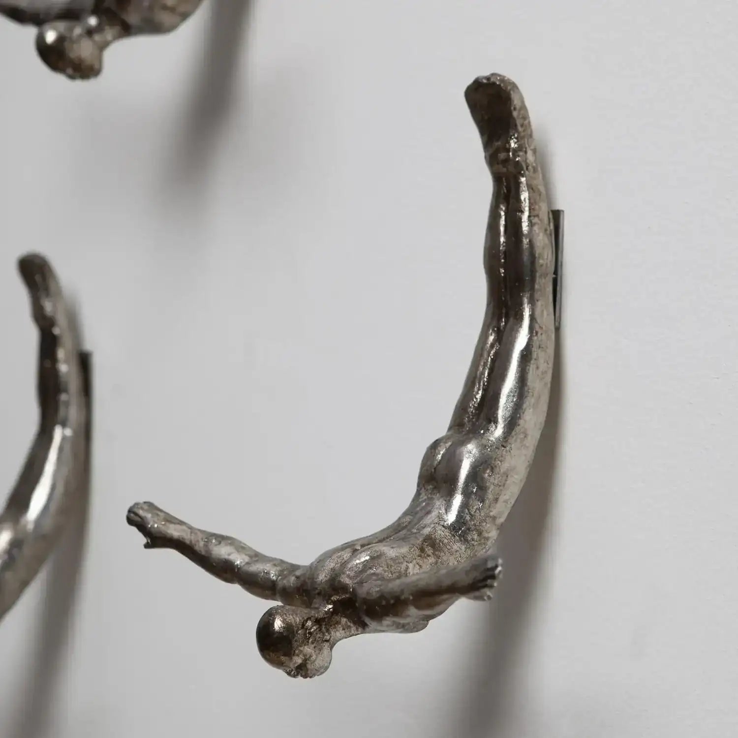 GLOBAL VIEWS WALL DIVER - Decorative Accents
