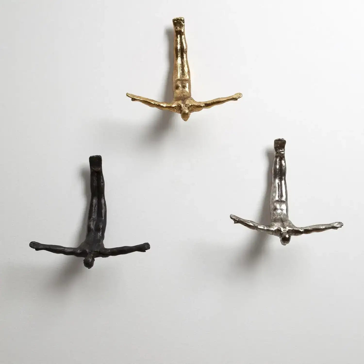 GLOBAL VIEWS WALL DIVER - Decorative Accents