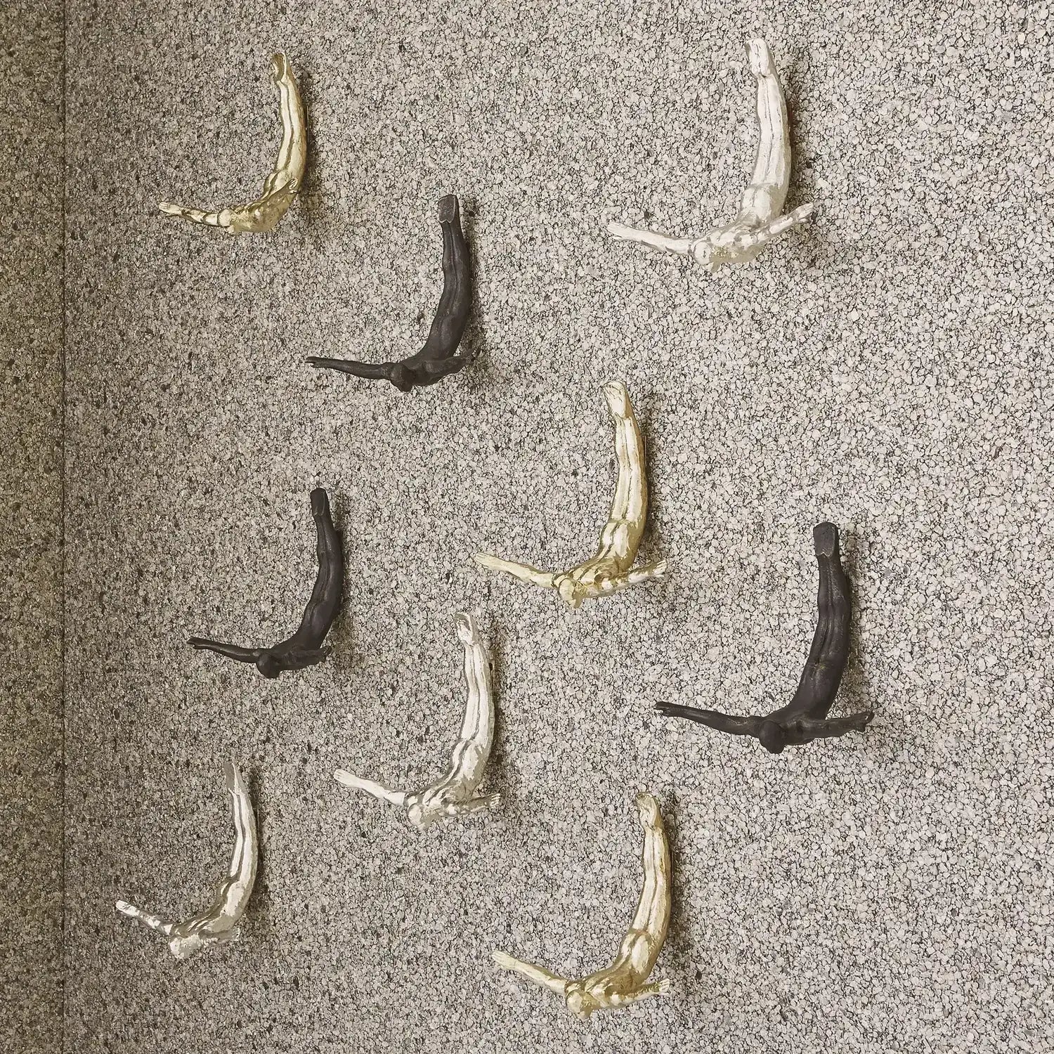 GLOBAL VIEWS WALL DIVER - Decorative Accents