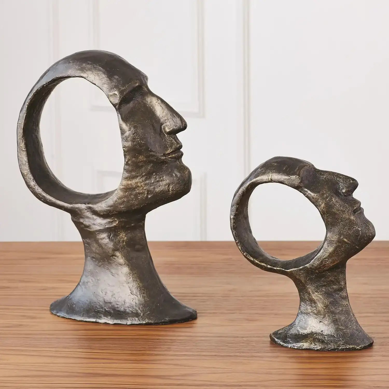 GLOBAL VIEWS HOLLOW HEAD WOMAN - Decorative Accents