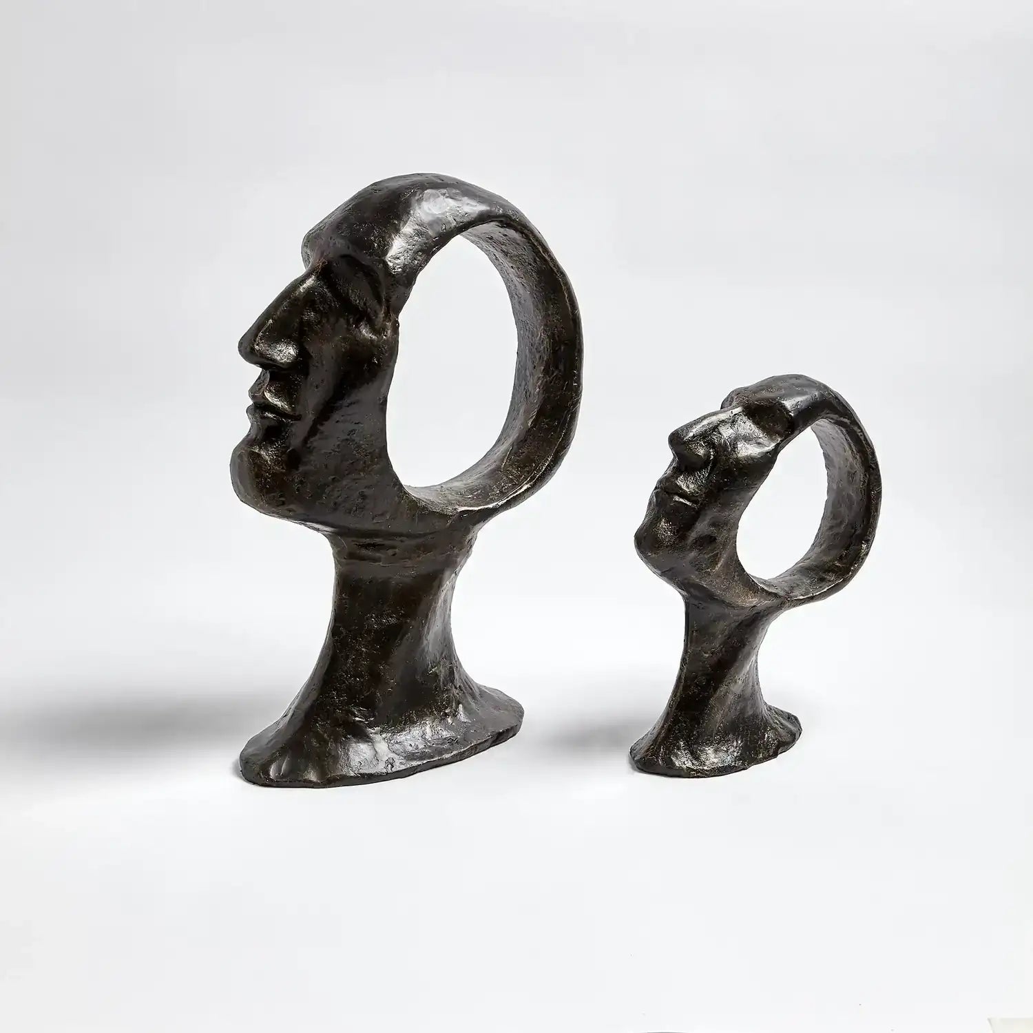 GLOBAL VIEWS HOLLOW HEAD WOMAN - Decorative Accents