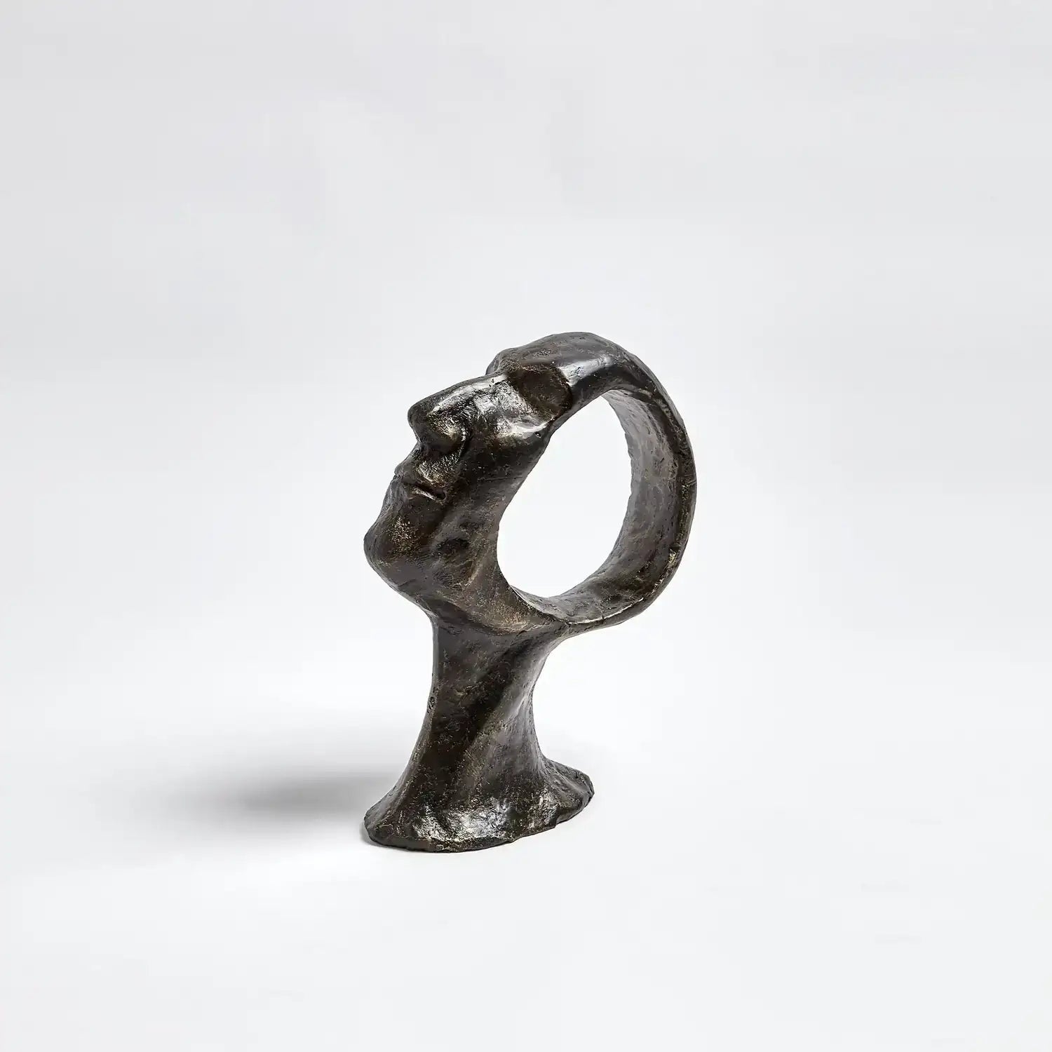 GLOBAL VIEWS HOLLOW HEAD WOMAN - Decorative Accents