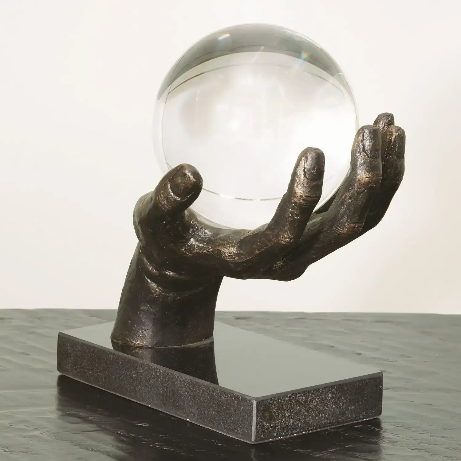 GLOBAL VIEWS INTO THE FUTURE - Decorative Accents