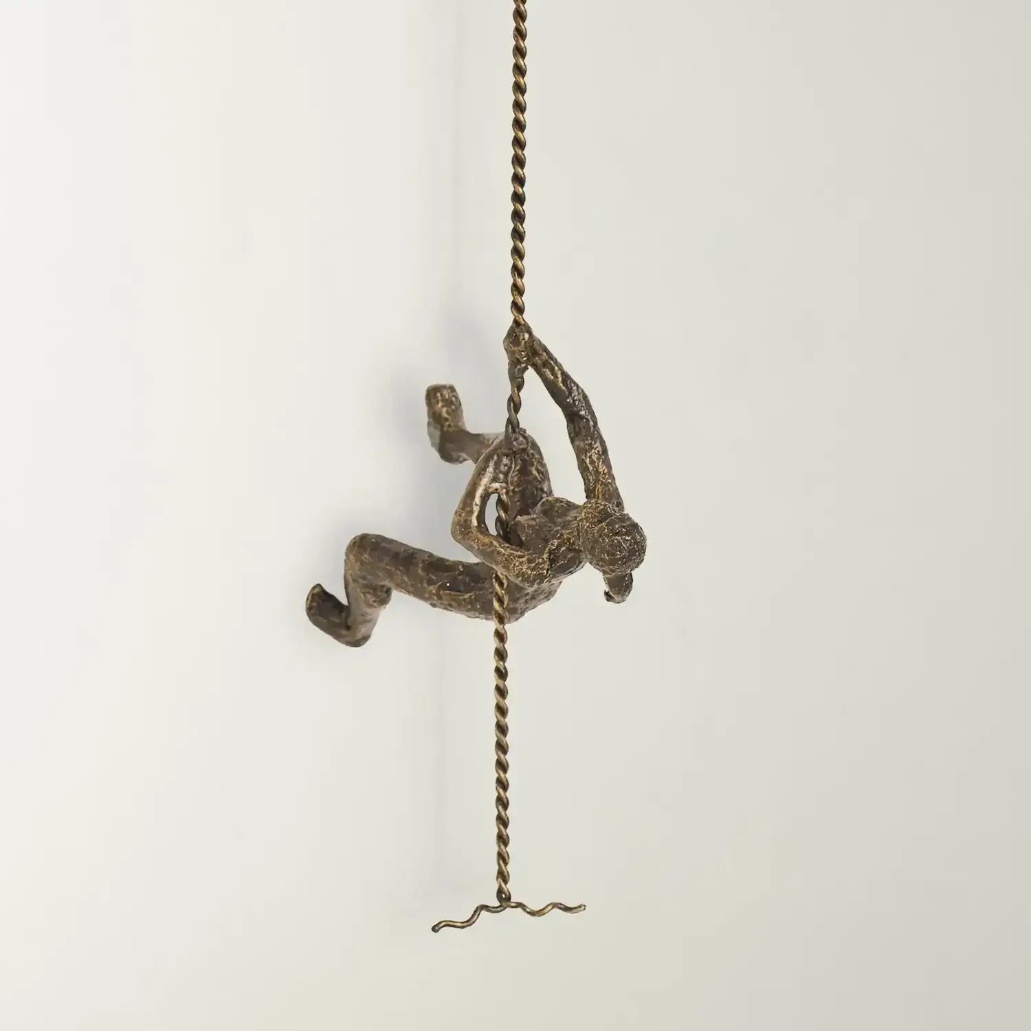 GLOBAL VIEWS CLIMBING WOMAN - Decorative Accents