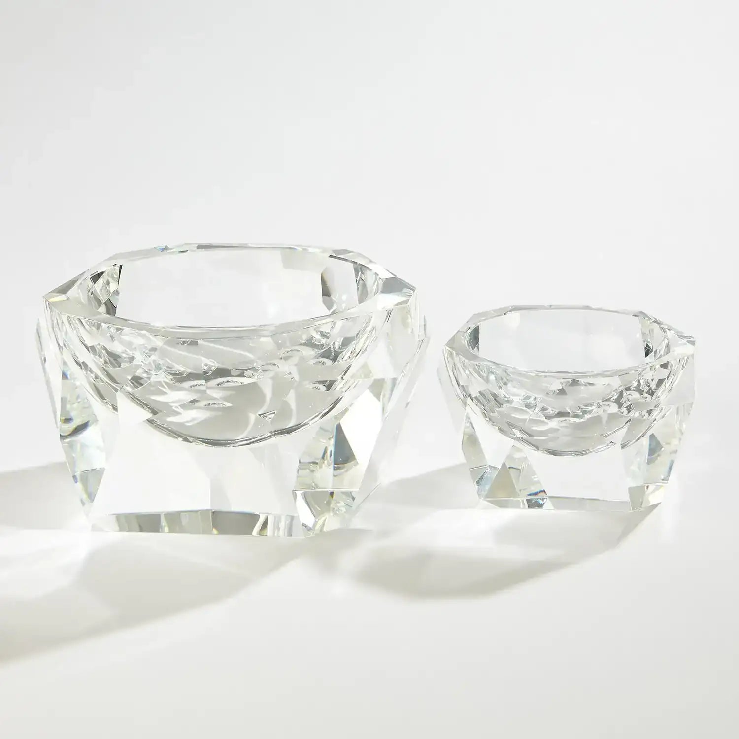 GLOBAL VIEWS MULTI FACET CRYSTAL BOWL - Art