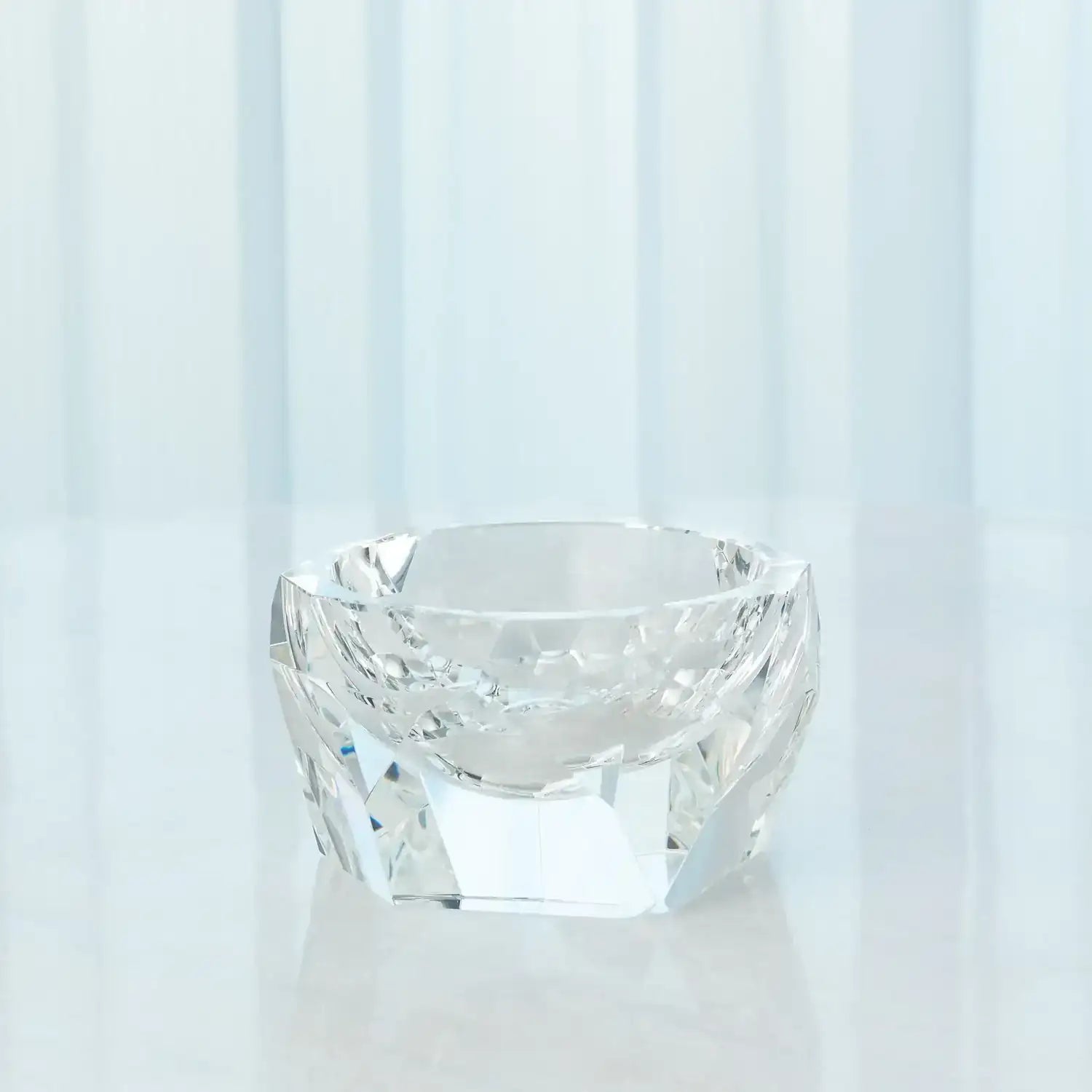 GLOBAL VIEWS MULTI FACET CRYSTAL BOWL - Art
