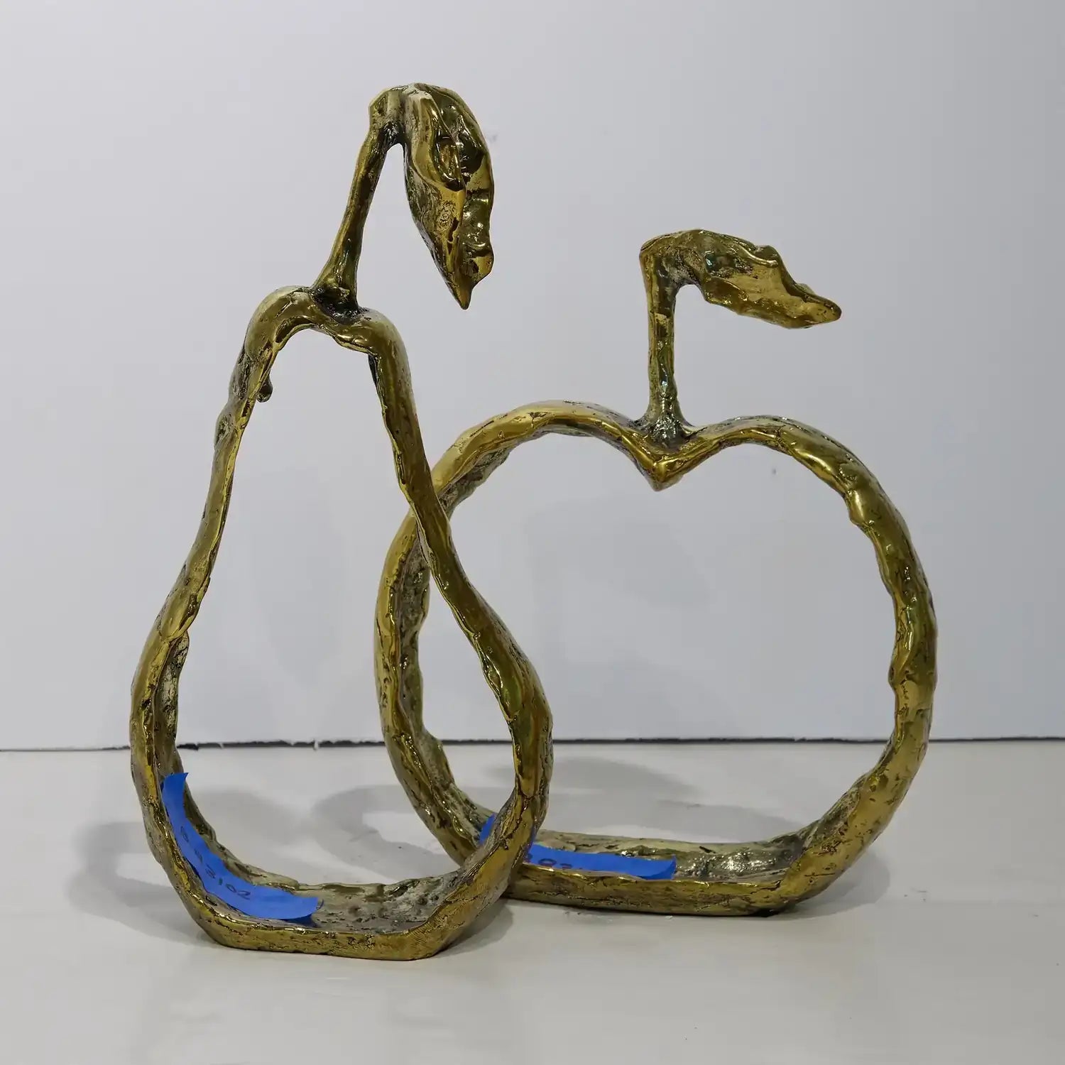 GLOBAL VIEWS PEAR SILHOUETTE - Decorative Accents